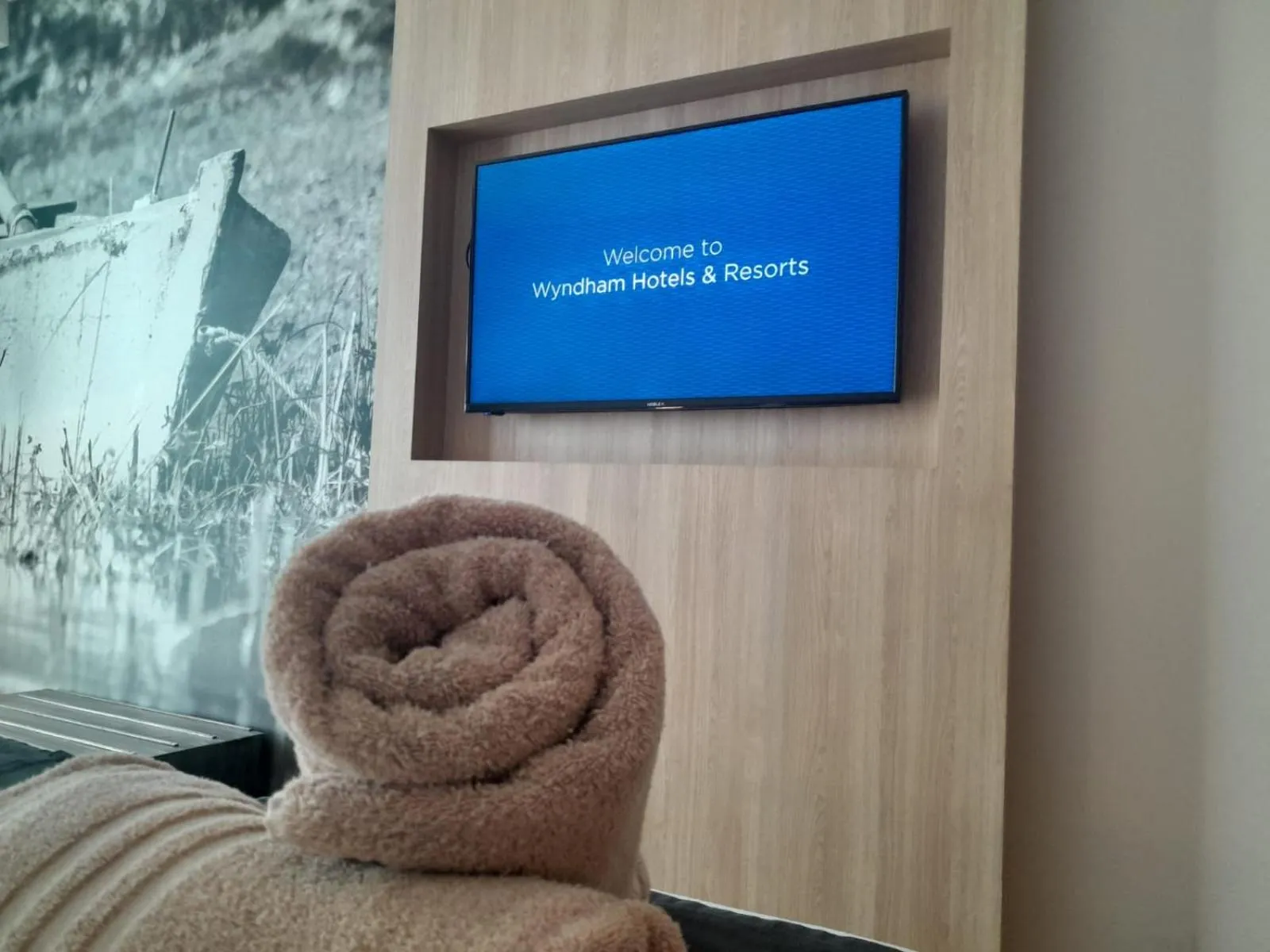 TV and multimedia in Dazzler by Wyndham Rosario