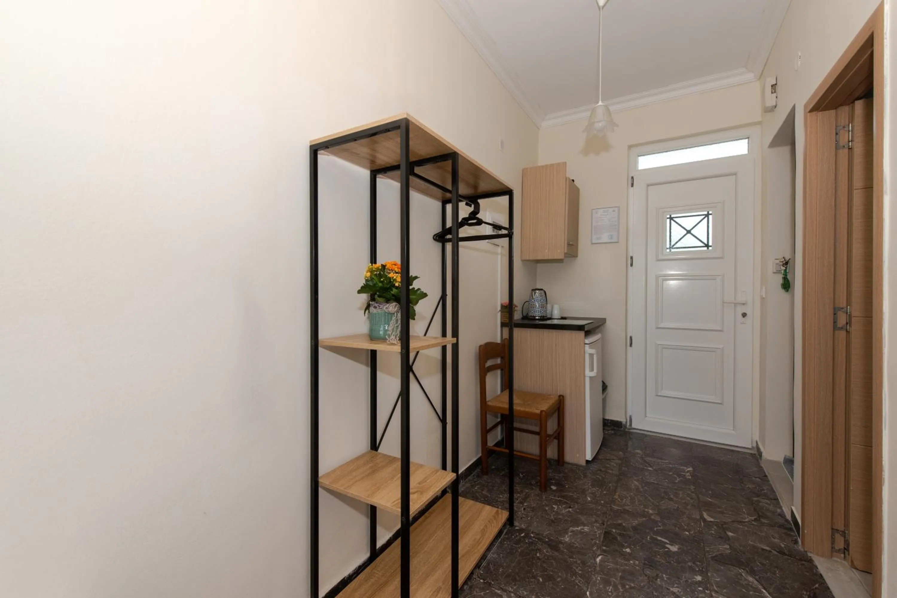 Kitchen or kitchenette in Tsolakis Studios & Apartments