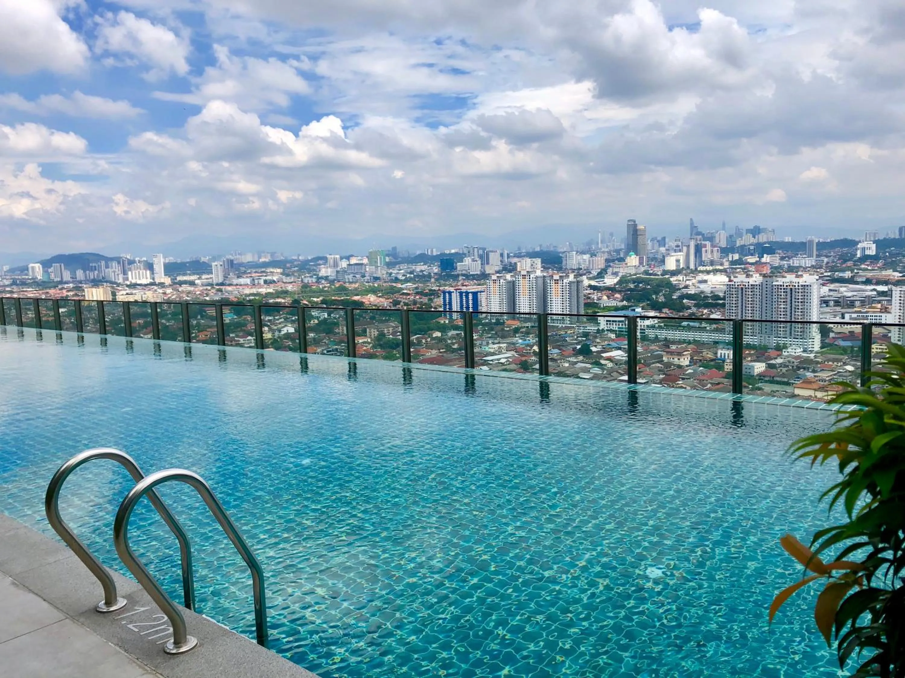 Charming Suite & Sunway and Petaling Jaya