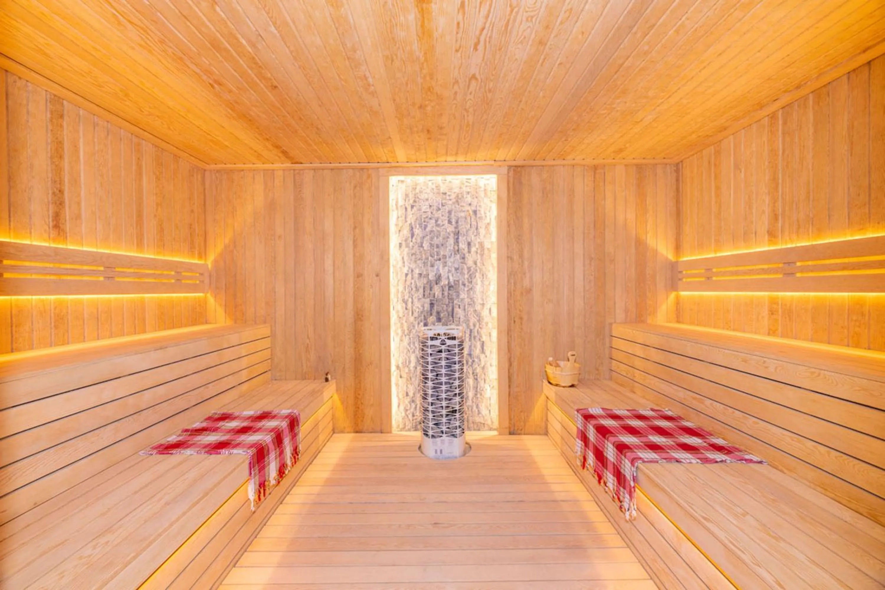 Swimming pool in Bekdas Hotel Deluxe & Spa