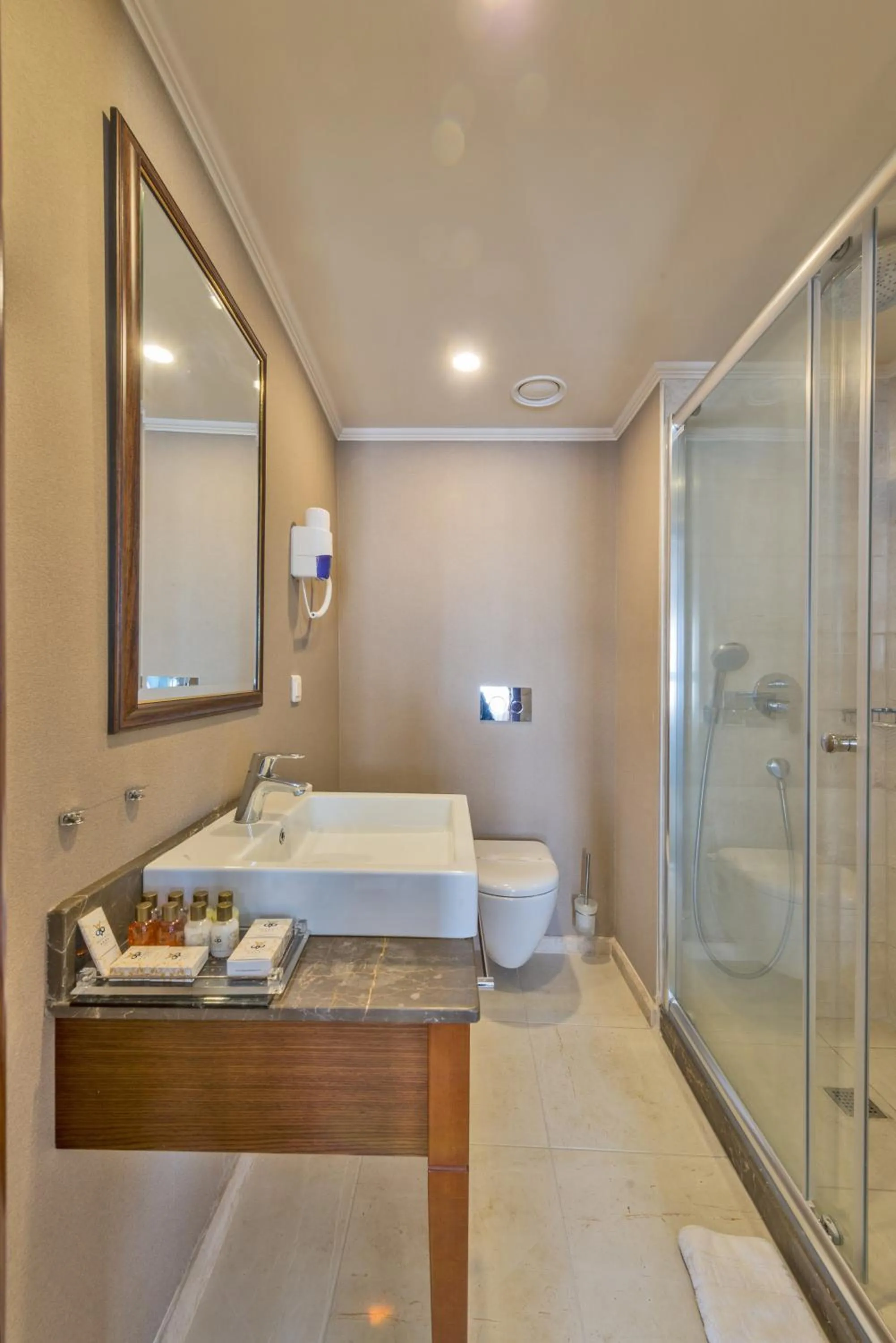 Shower in Bekdas Hotel Deluxe & Spa