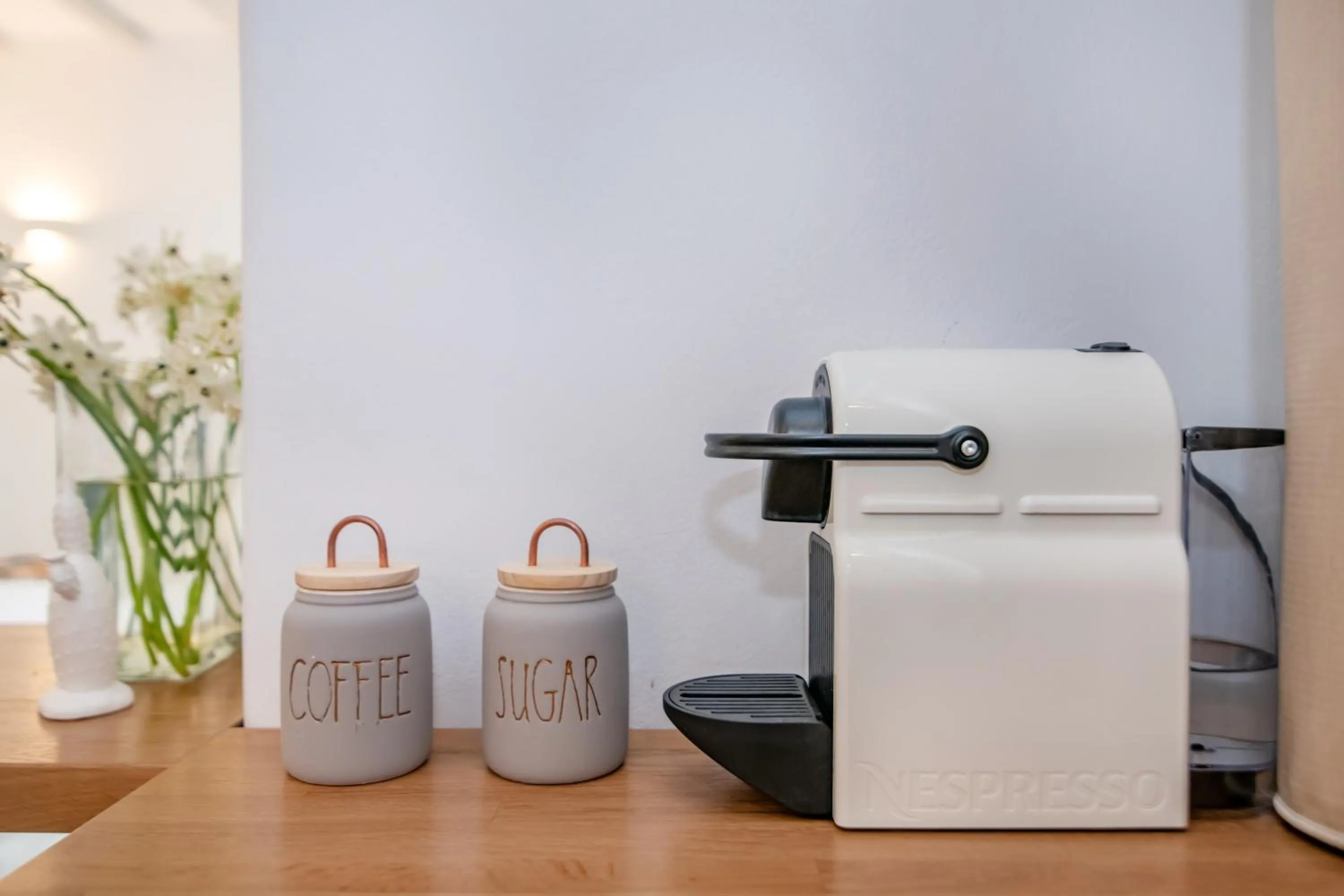 Coffee/tea facilities in Vincenzo Family Rooms