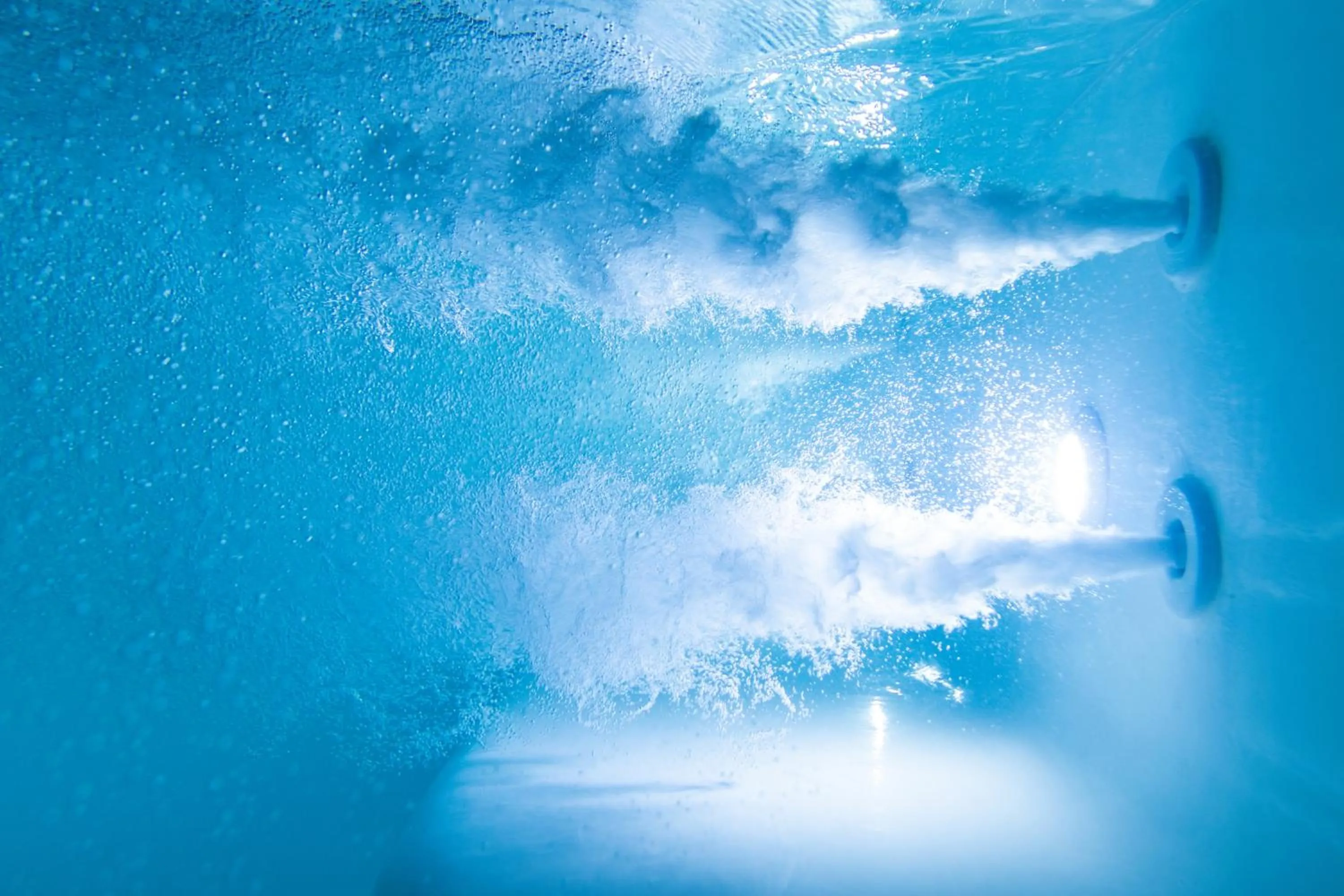 Swimming pool in Vincenzo Family Rooms
