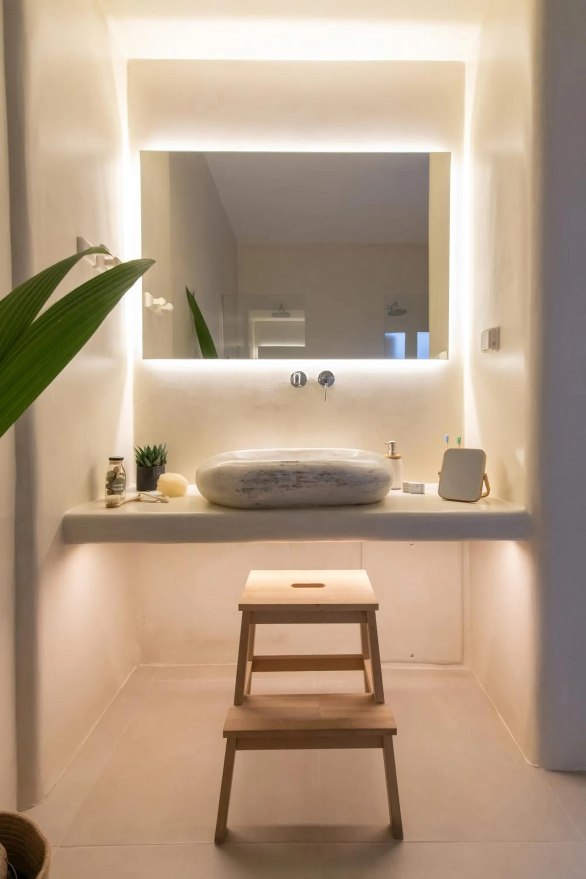 Bathroom in Vincenzo Family Rooms