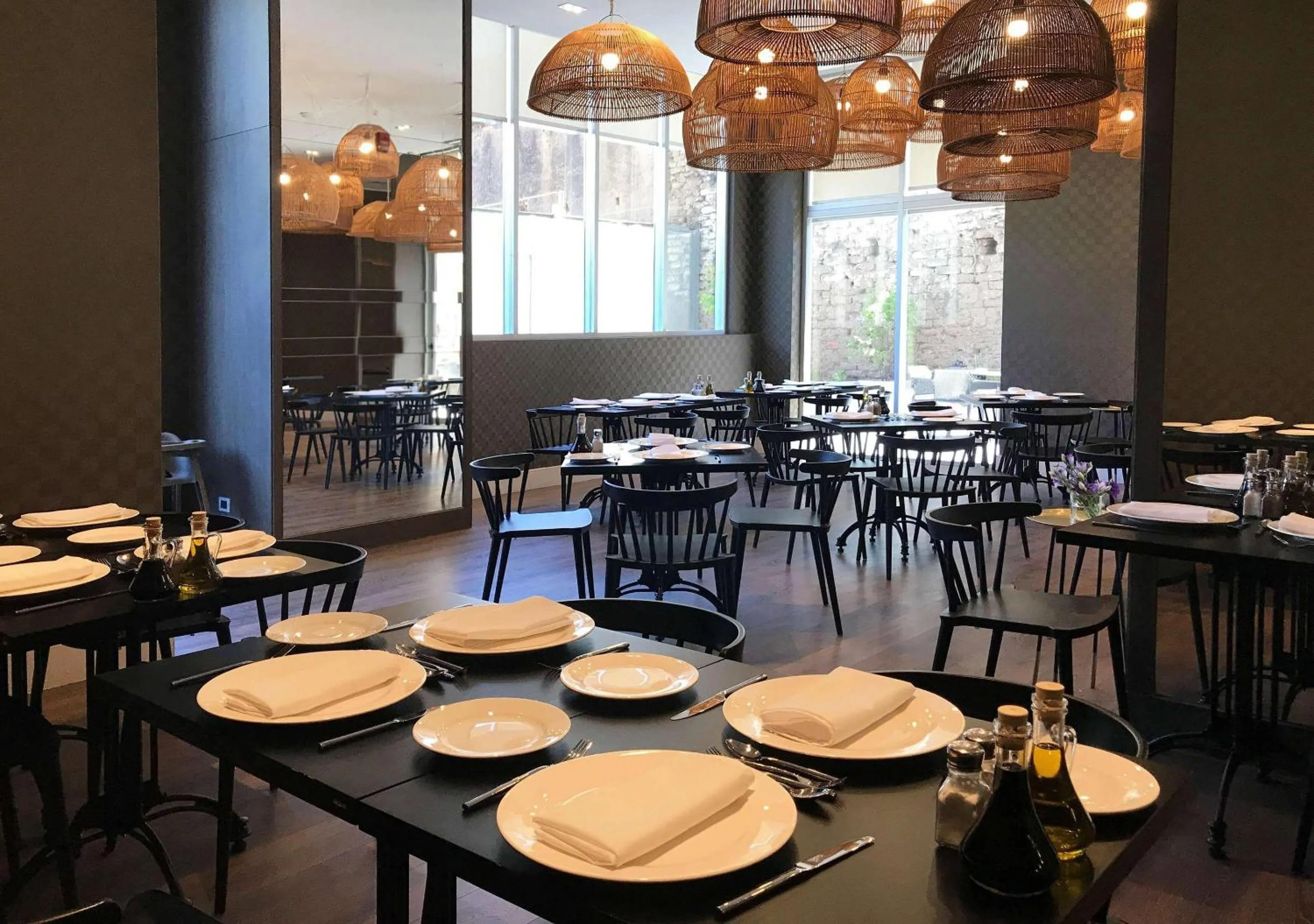 Restaurant/places to eat in Radisson Hotel Curico