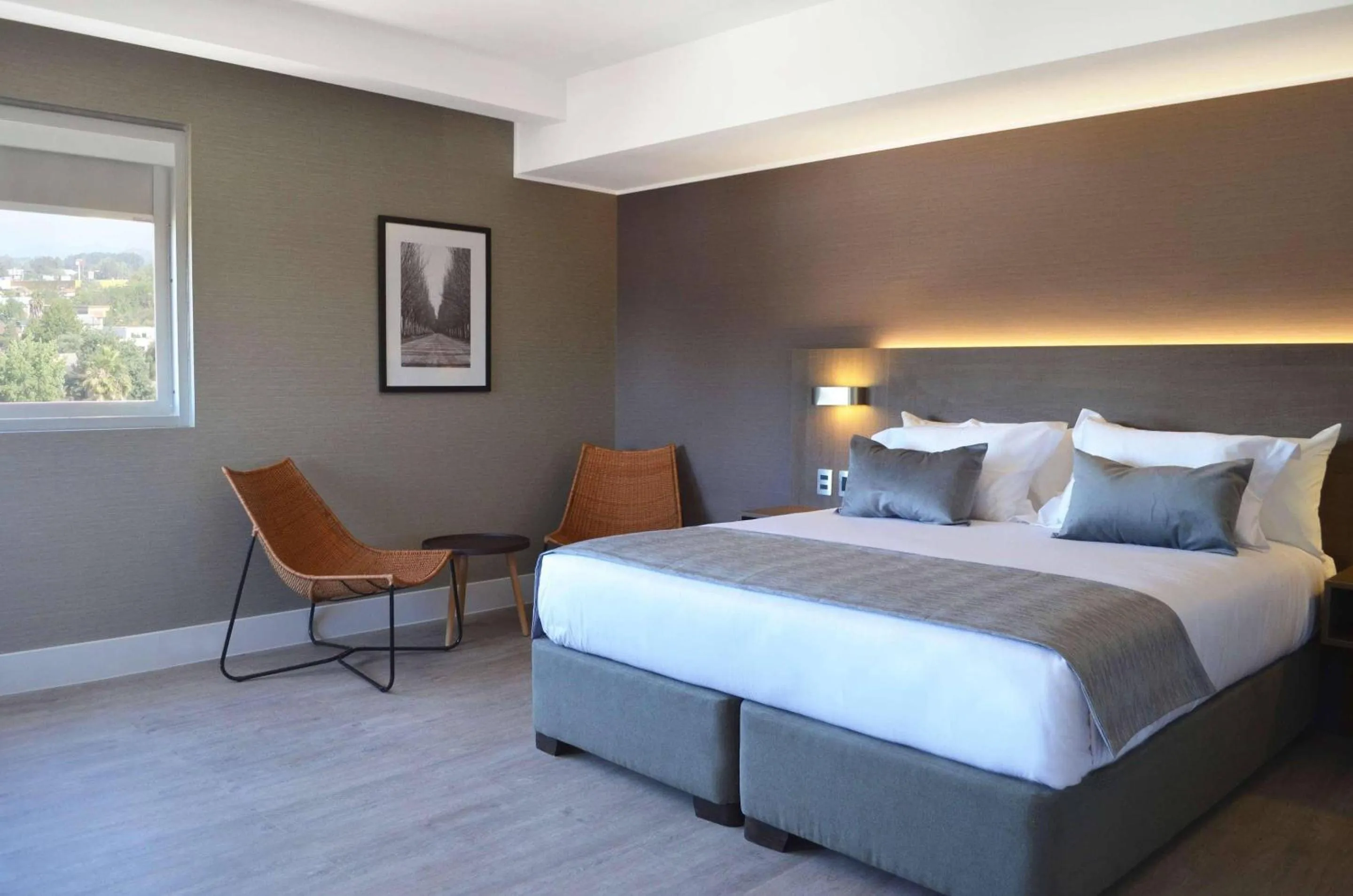 Bedroom, Bed in Radisson Hotel Curico