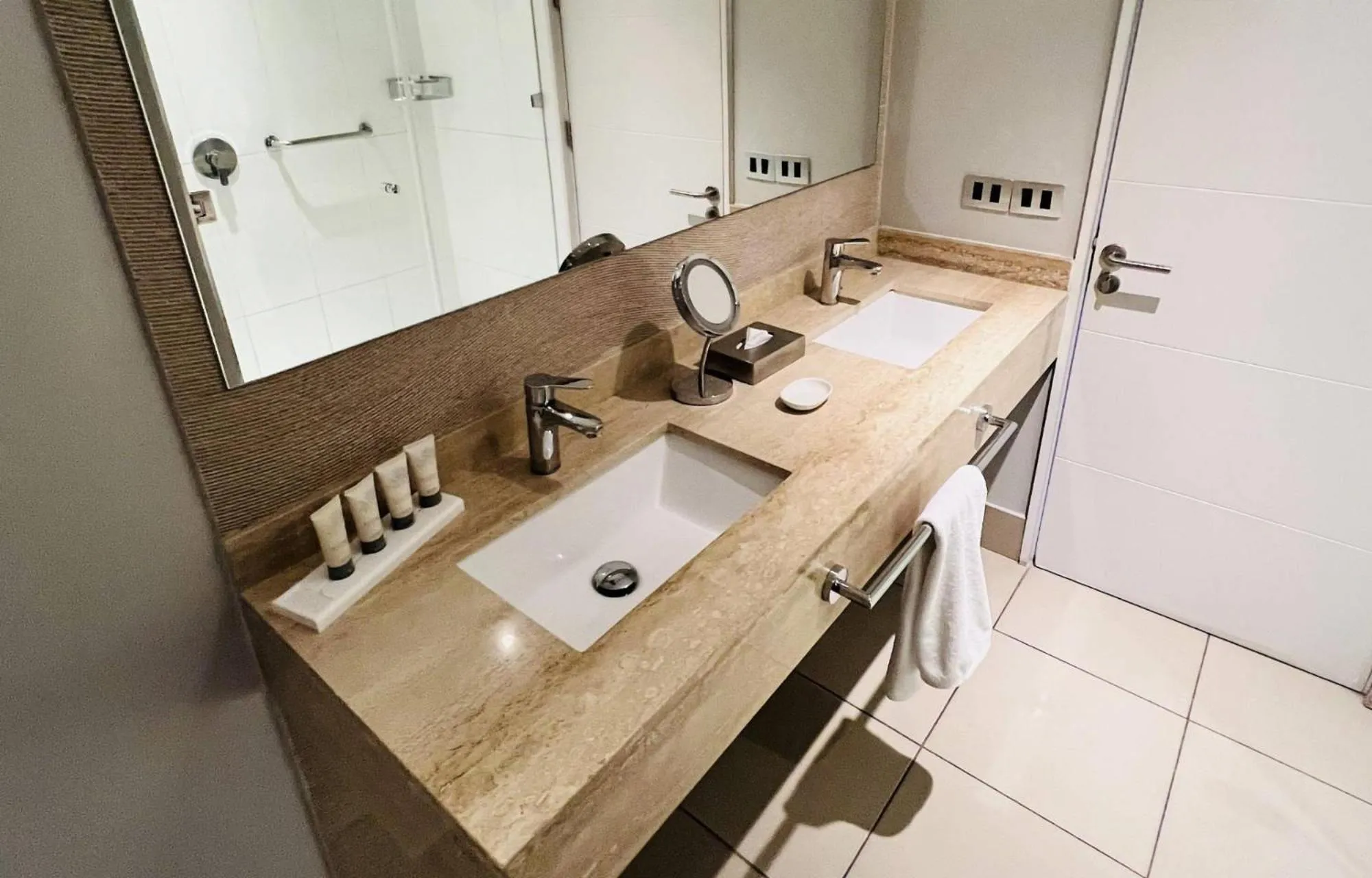 Bedroom in Radisson Hotel Curico