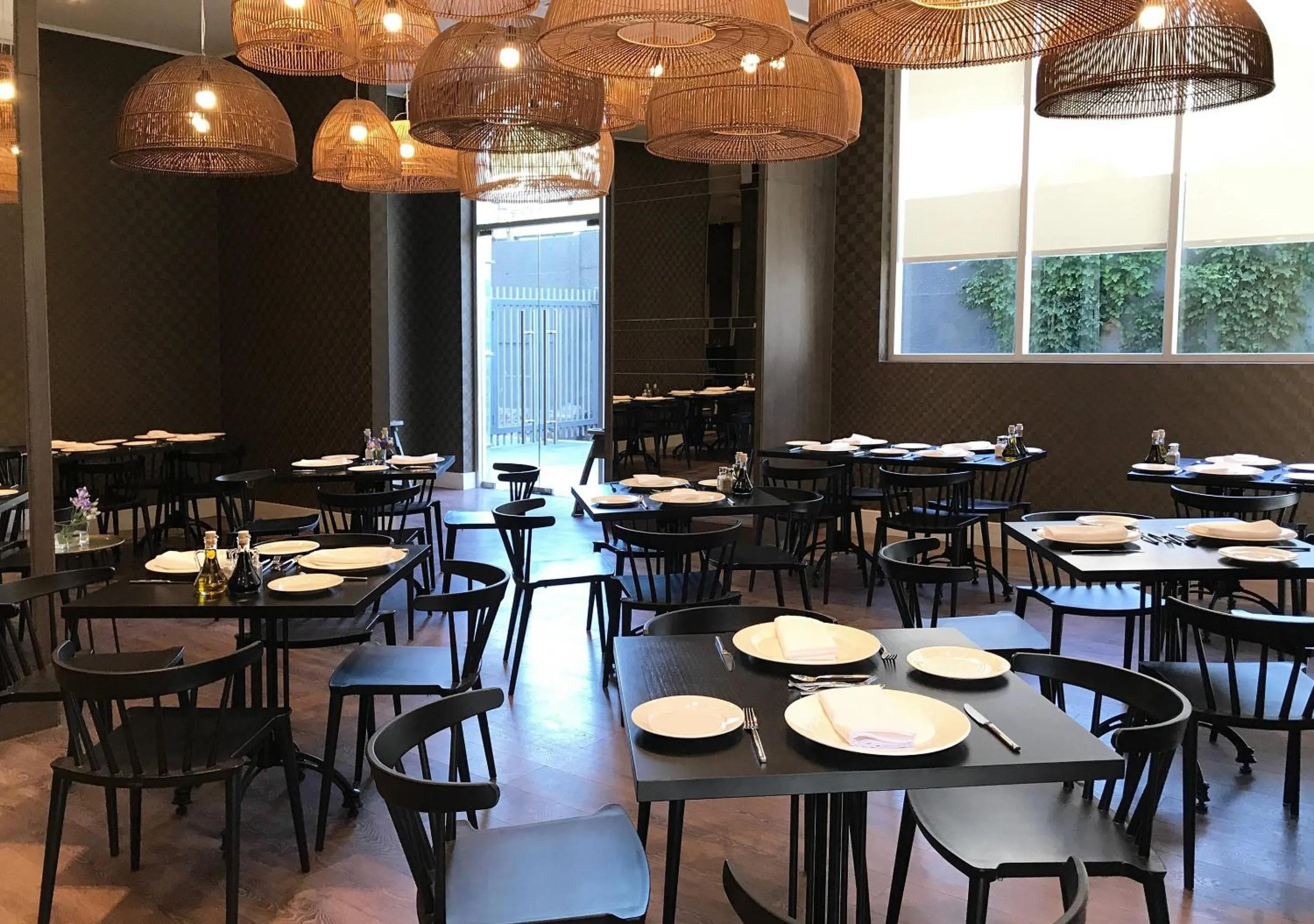 Restaurant/places to eat in Radisson Hotel Curico