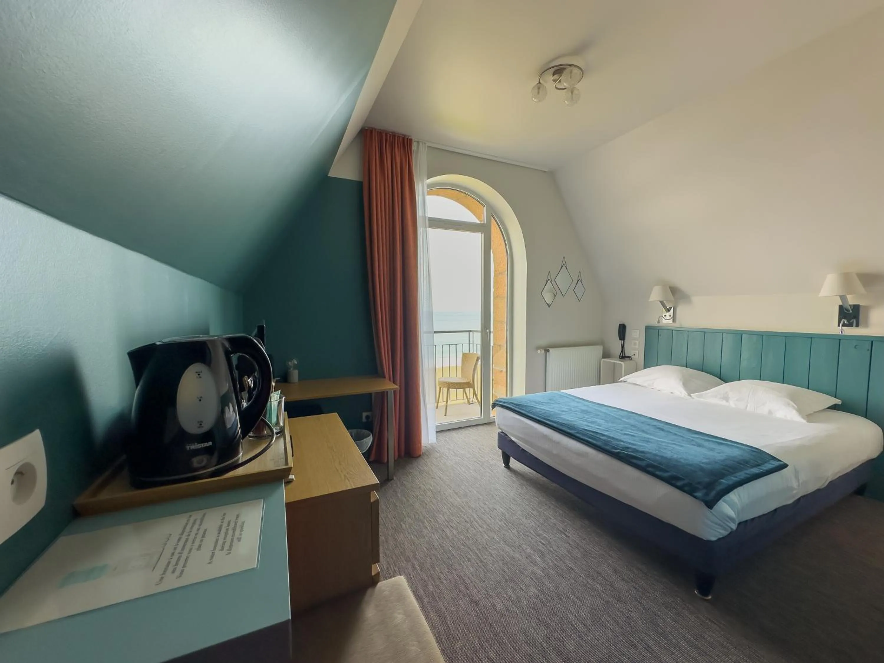 Photo of the whole room, Bed in Logis Hôtel Ker Mor