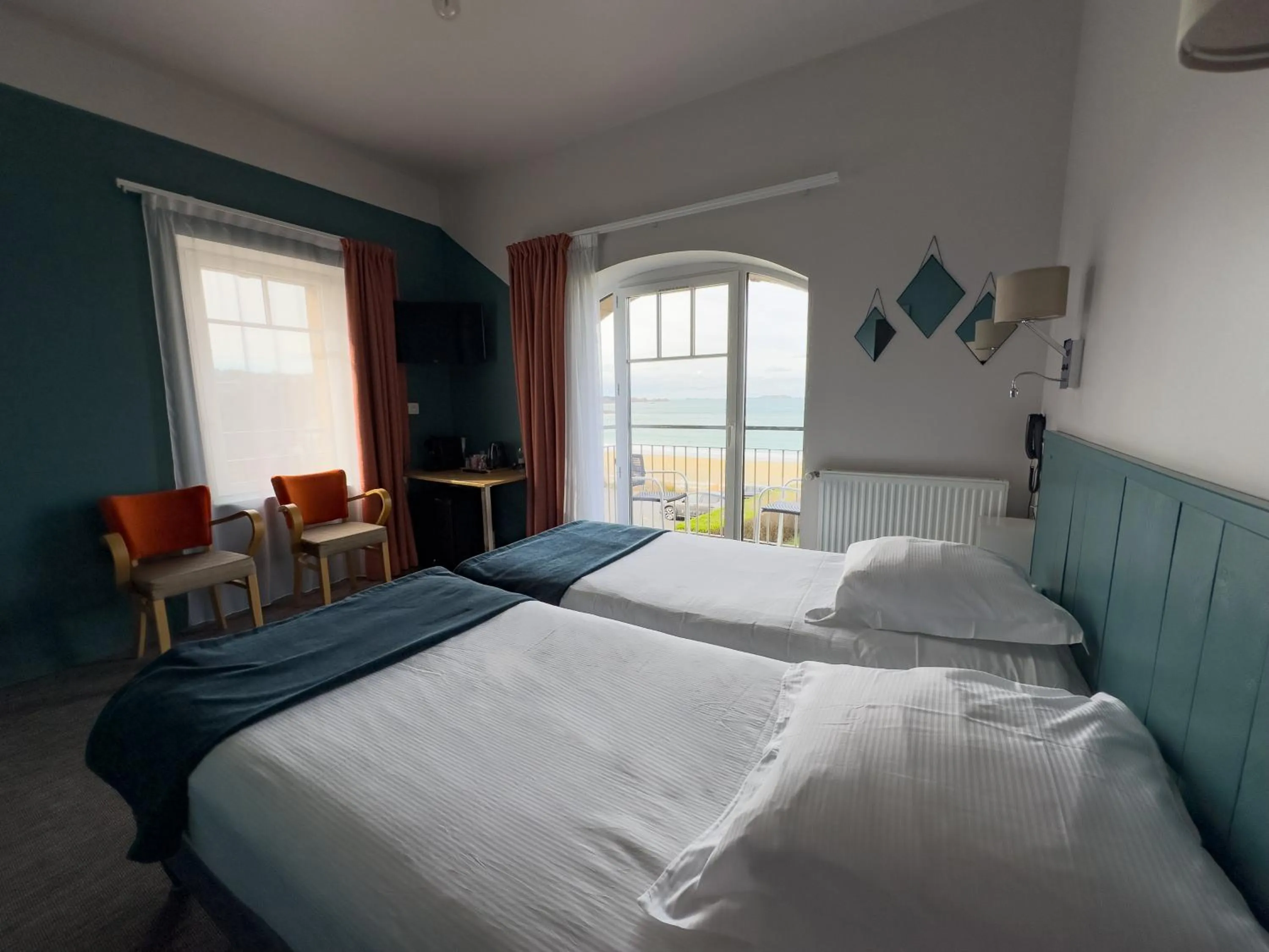 Photo of the whole room, Bed in Logis Hôtel Ker Mor