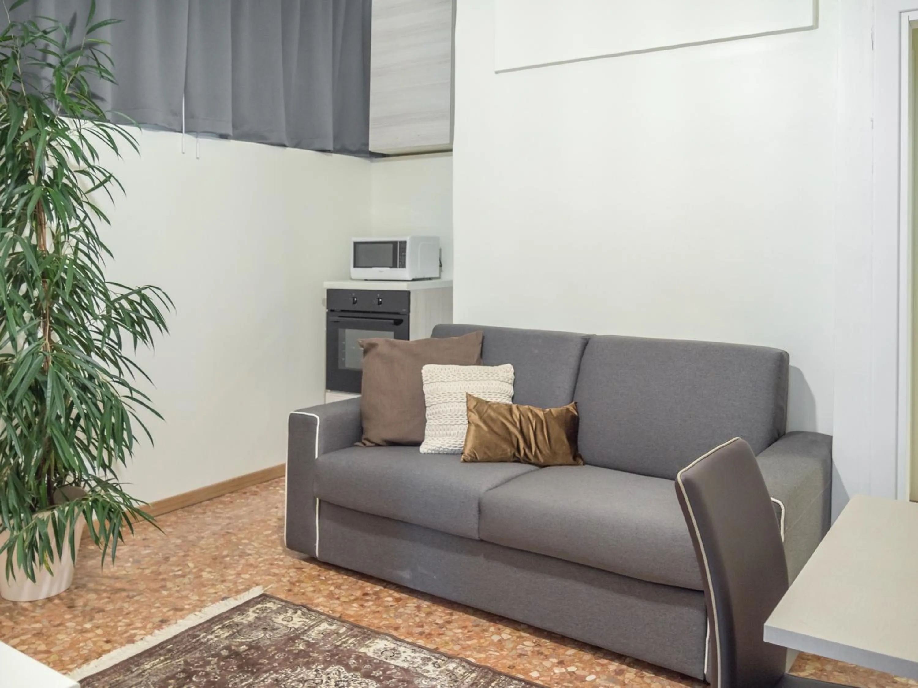 Living room in Grand Canal Suite by Wonderful Italy