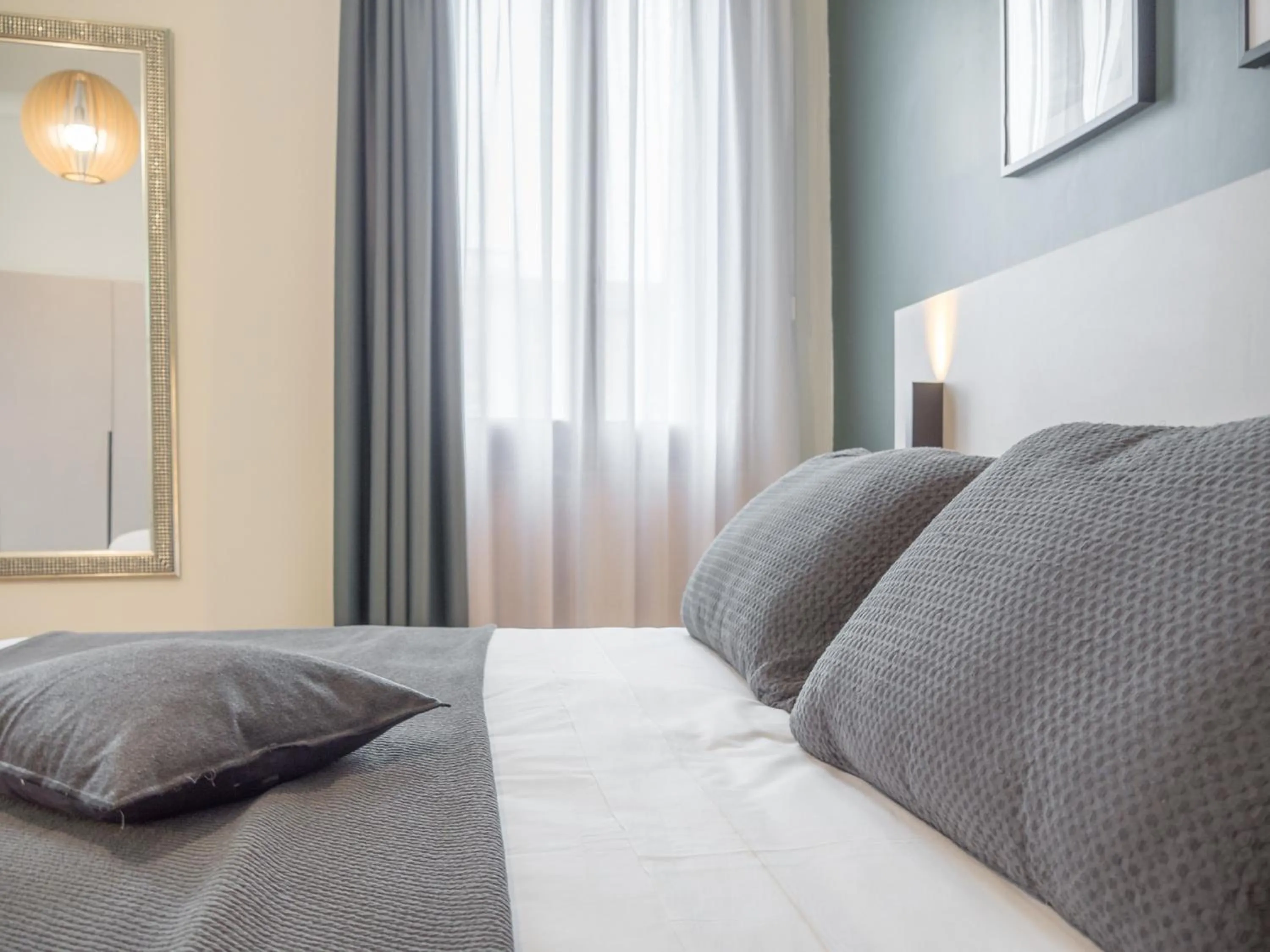 Bedroom, Bed in Grand Canal Suite by Wonderful Italy