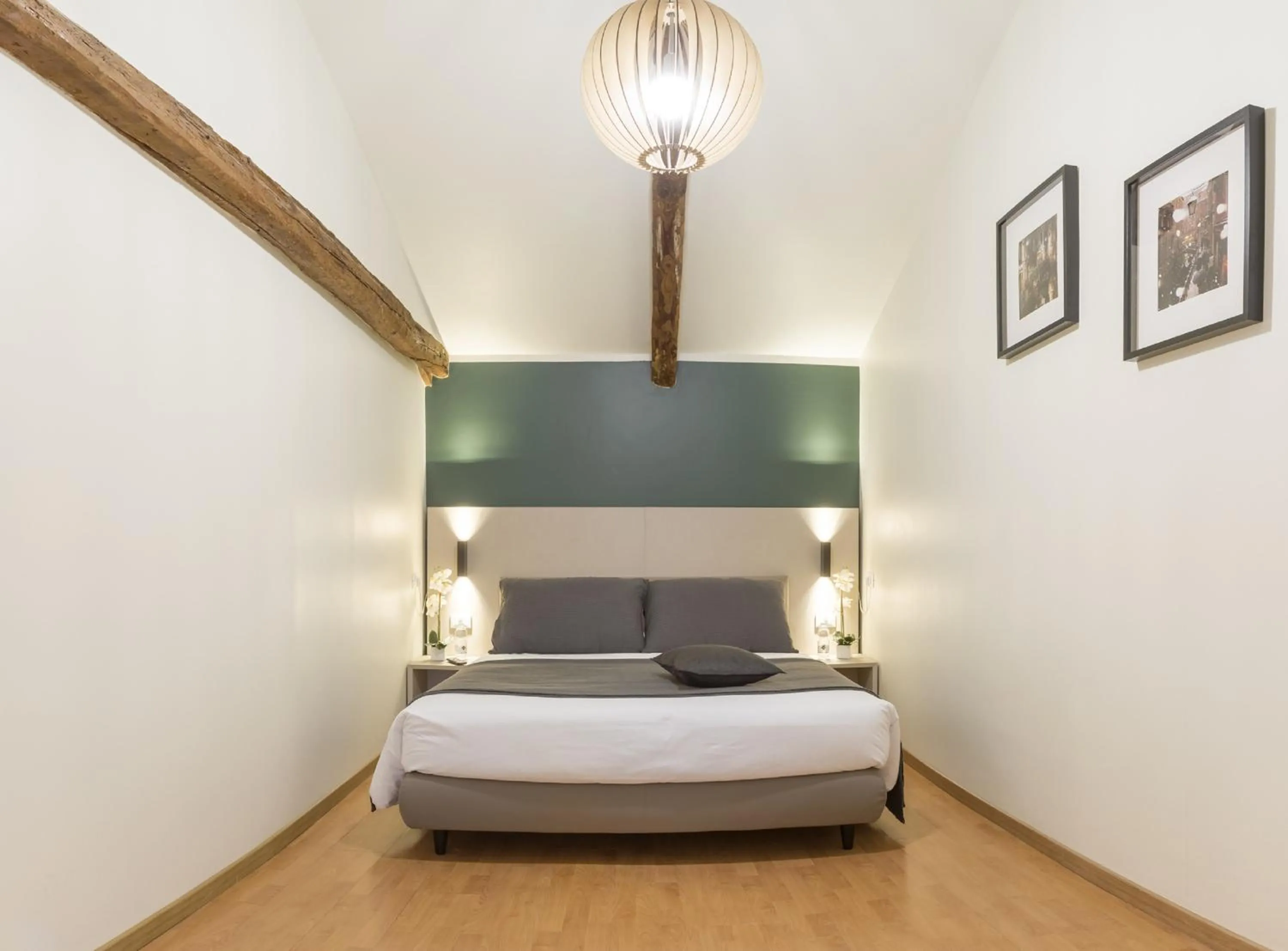 Bedroom, Bed in Grand Canal Suite by Wonderful Italy