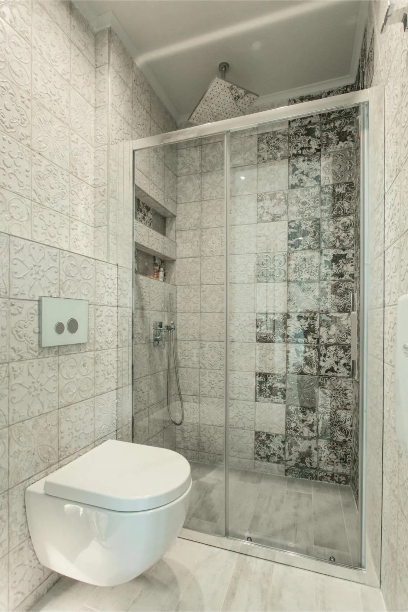 Bathroom in Blue Carpet Luxury Suites