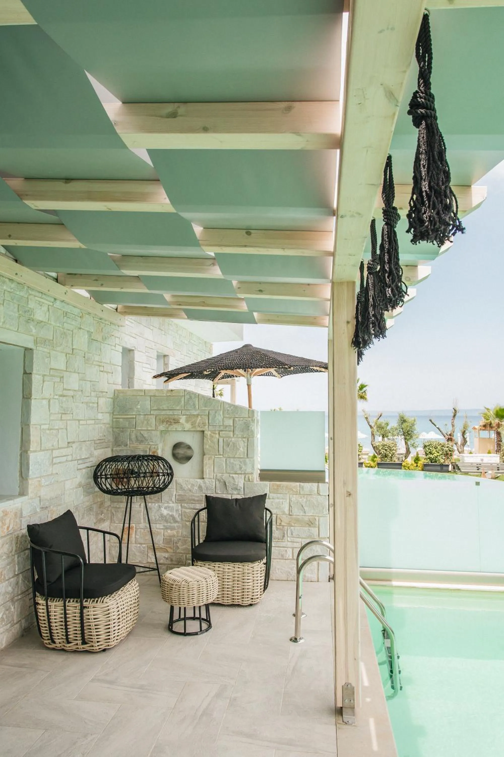 Blue Carpet Luxury Suites