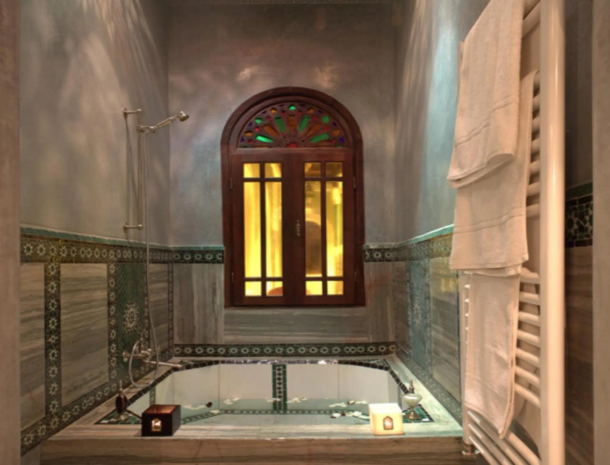 Bathroom in Mumtaz Mahal