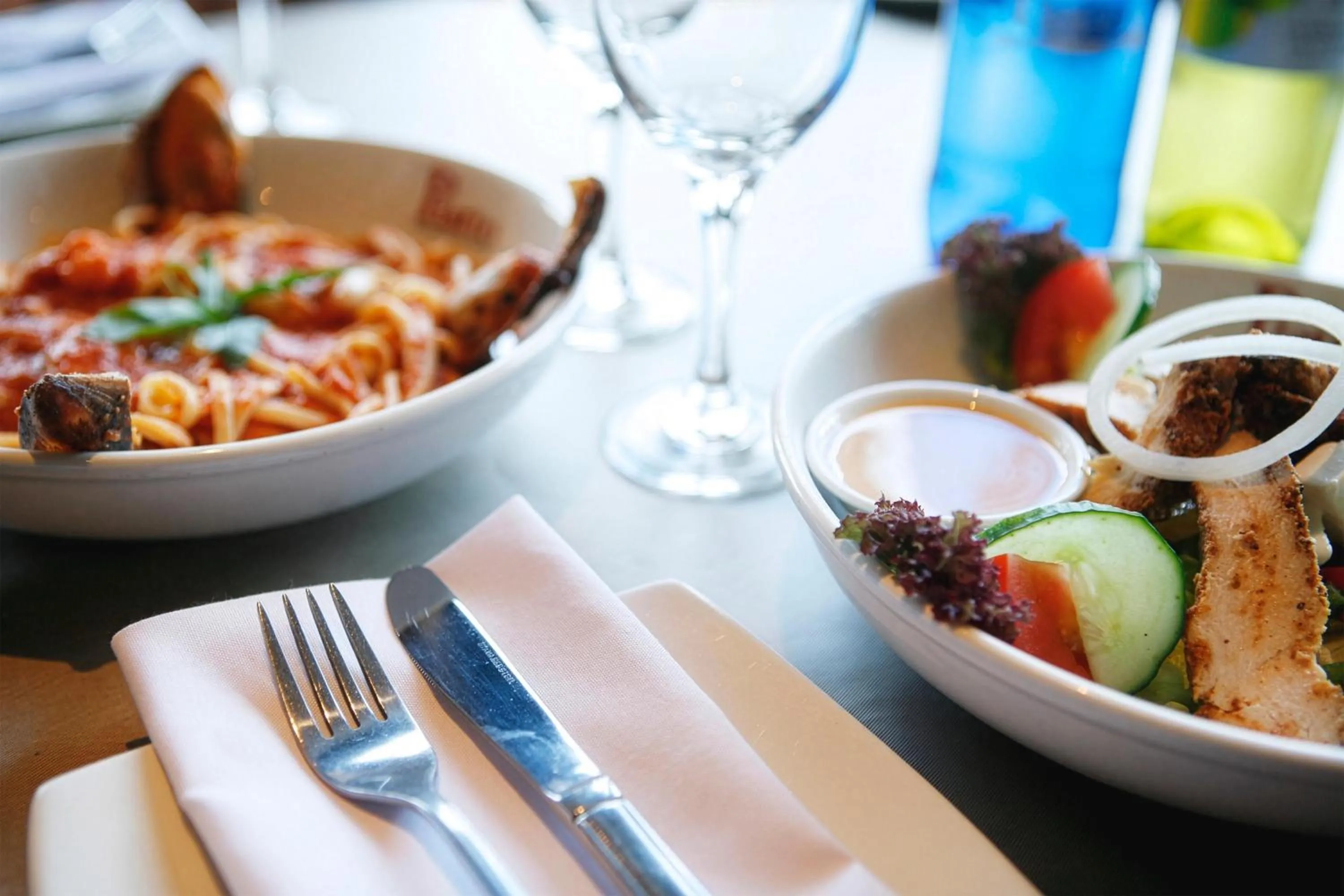 Restaurant/places to eat in Garden Court Eastgate