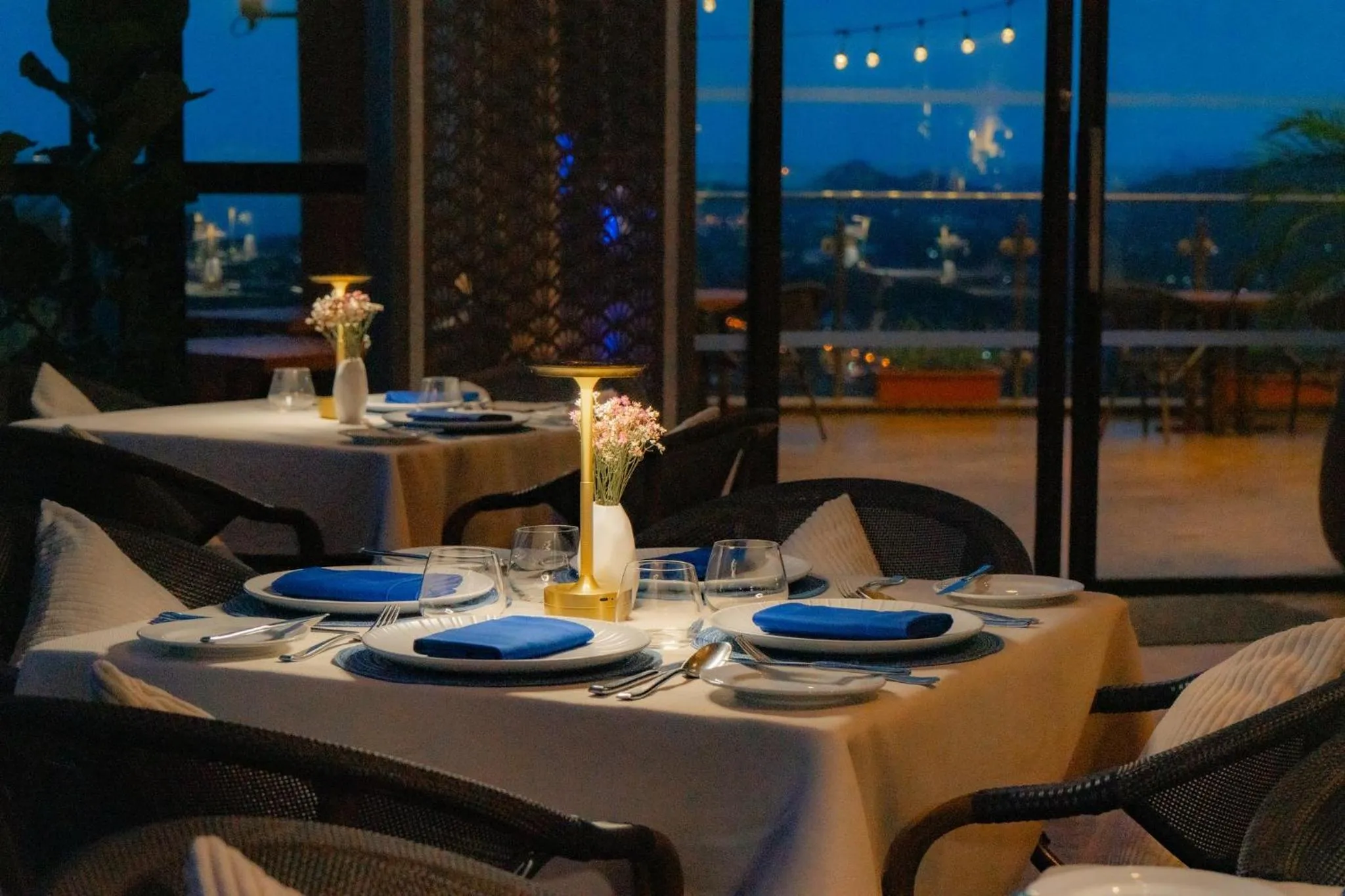 Restaurant/places to eat in Holiday Inn Resort Vana Nava Hua Hin by IHG