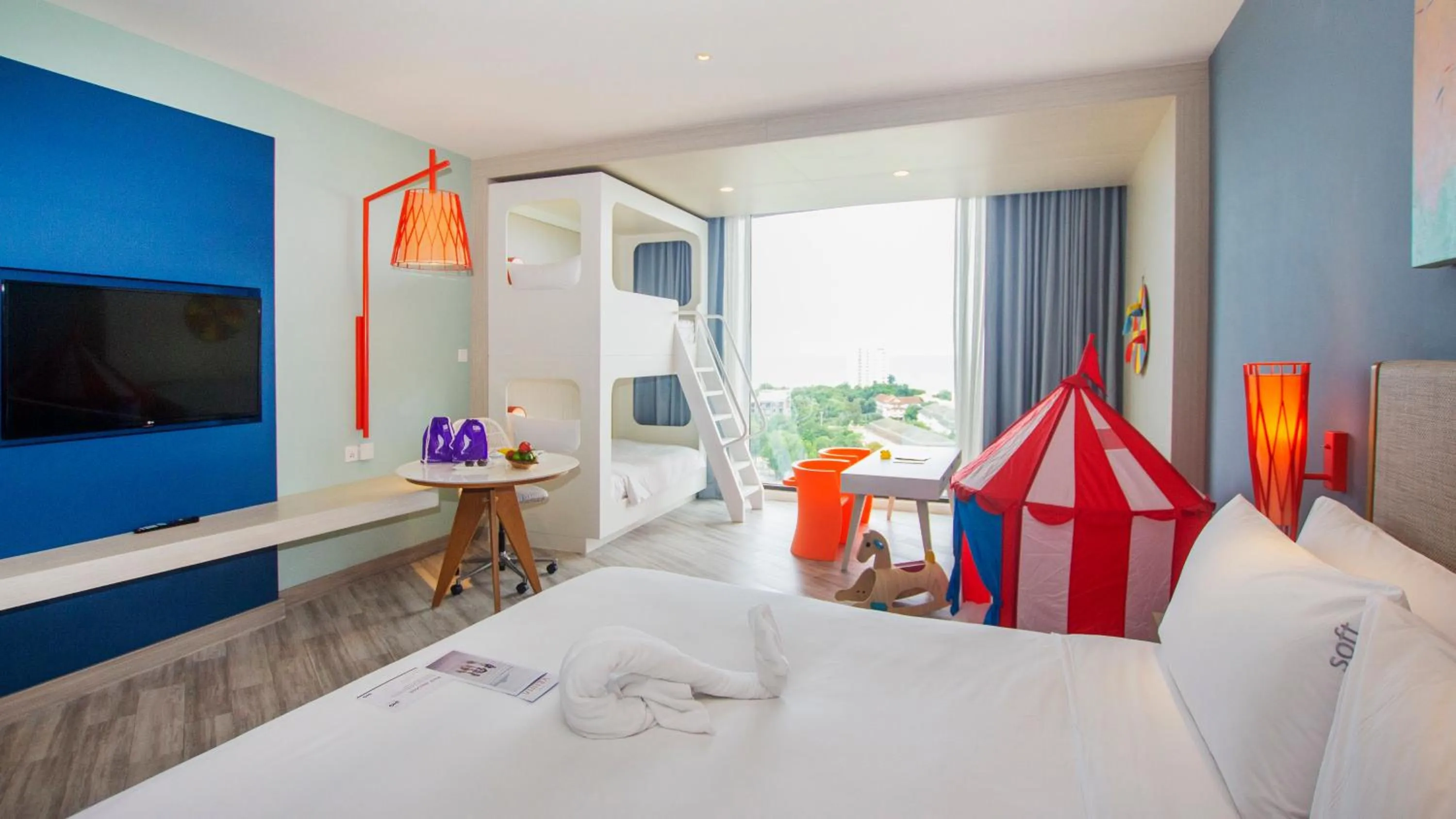 Photo of the whole room, Bed in Holiday Inn Resort Vana Nava Hua Hin by IHG