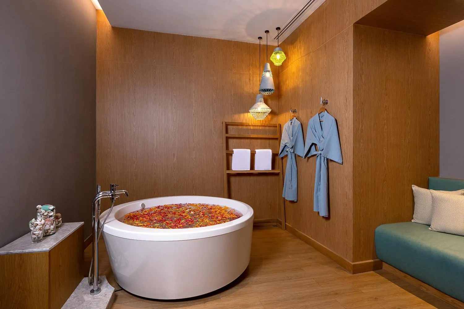 Spa and wellness centre/facilities in Holiday Inn Resort Vana Nava Hua Hin by IHG