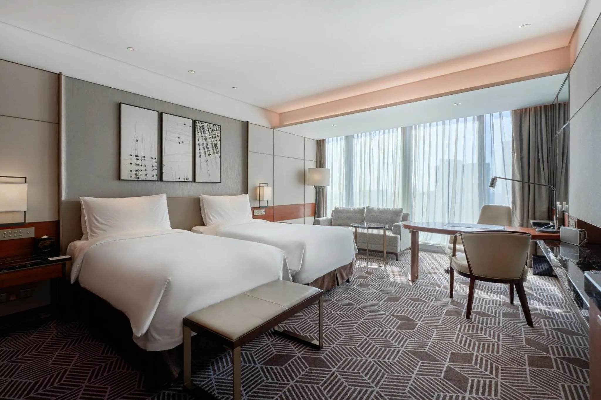Photo of the whole room, Bed in InterContinental Guangzhou Exhibition Center by IHG