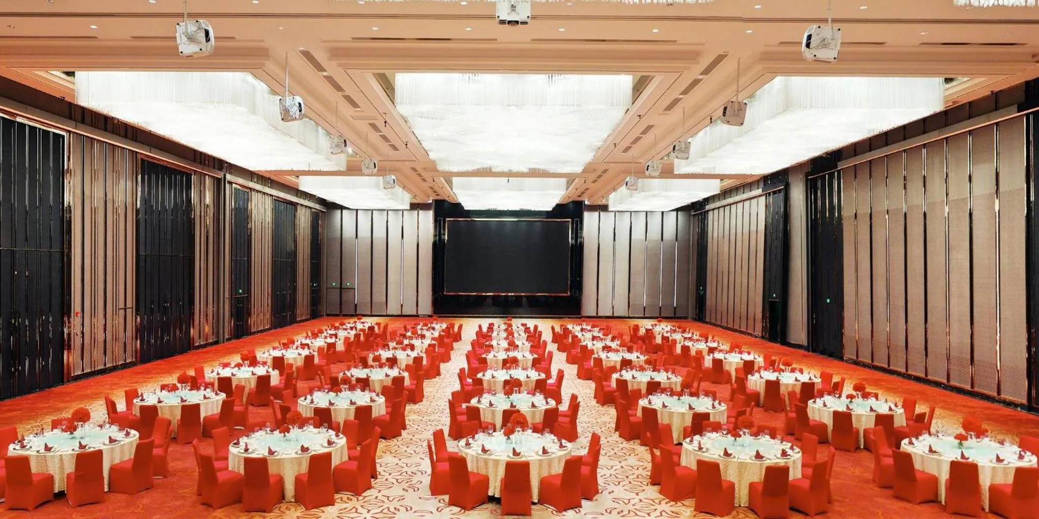 Banquet/Function facilities in InterContinental Guangzhou Exhibition Center by IHG