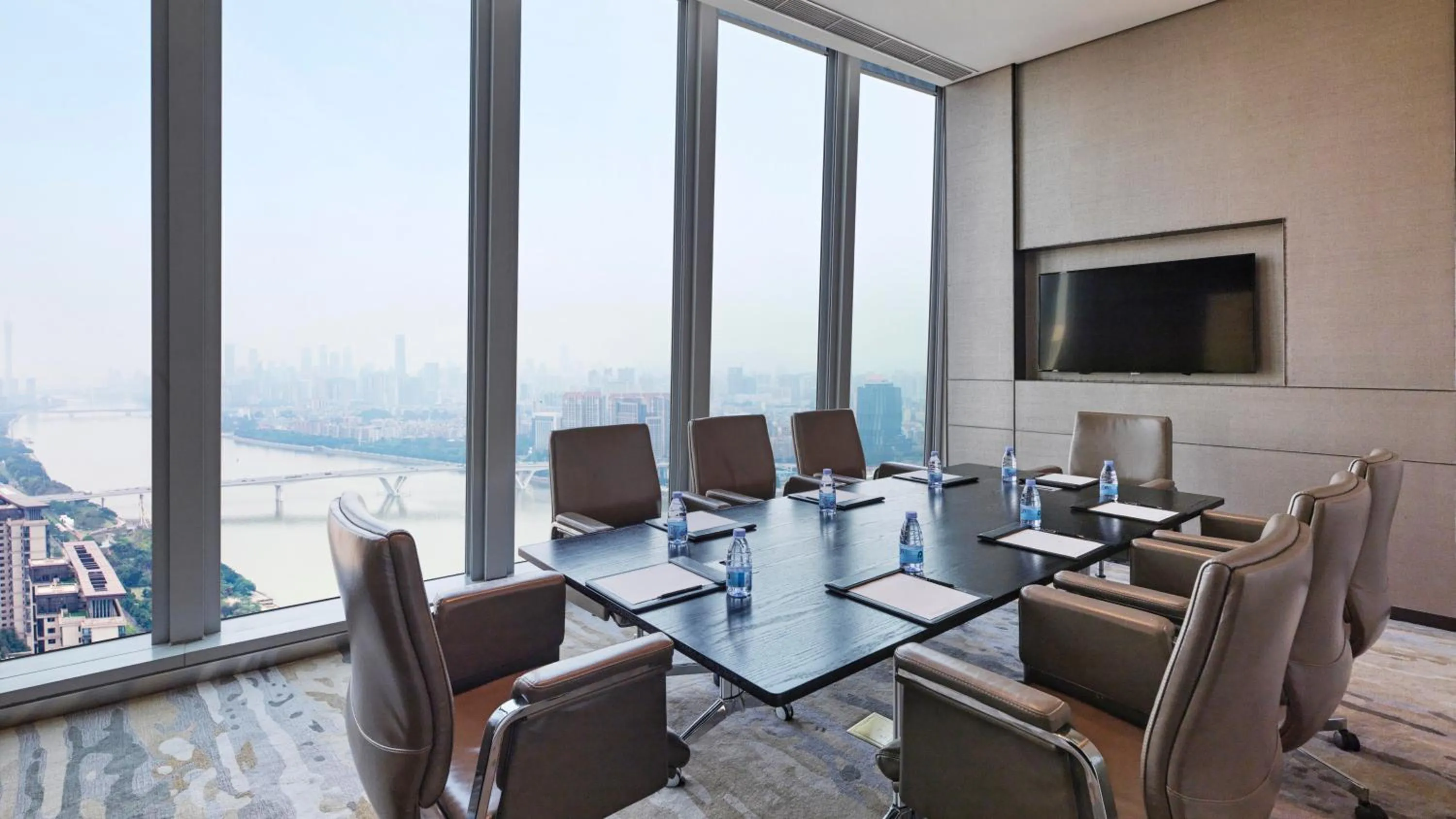 Meeting/conference room in InterContinental Guangzhou Exhibition Center by IHG