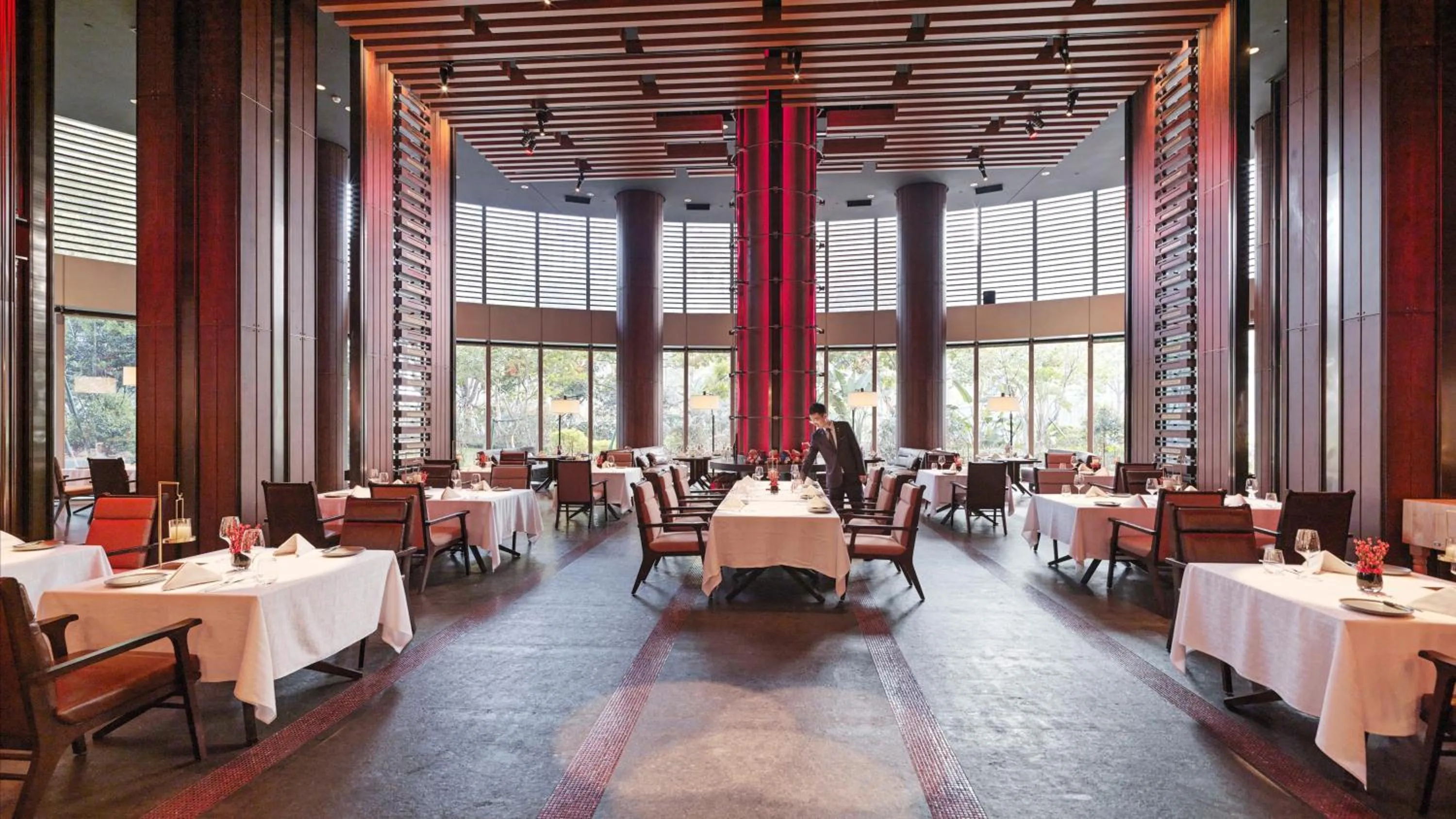 Restaurant/places to eat in InterContinental Guangzhou Exhibition Center by IHG