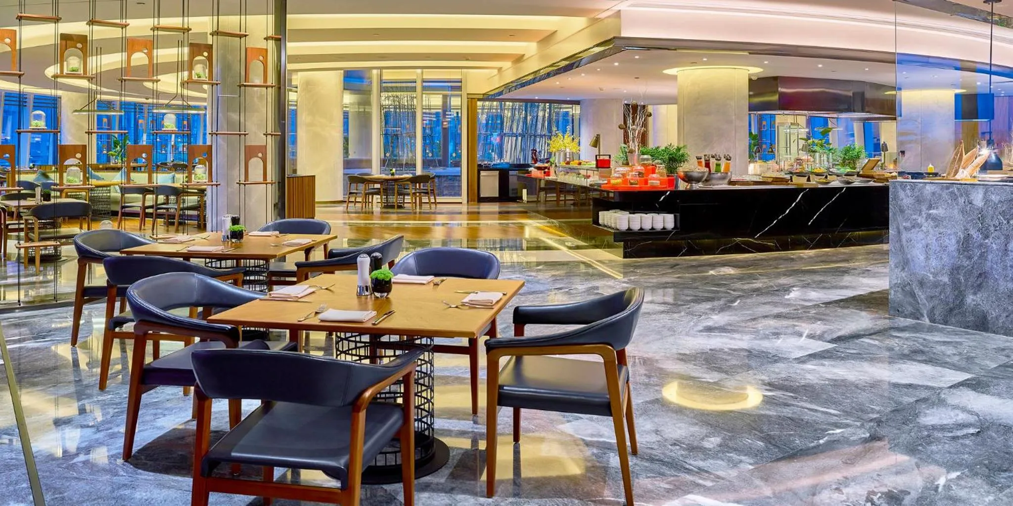 Restaurant/places to eat in InterContinental Guangzhou Exhibition Center by IHG