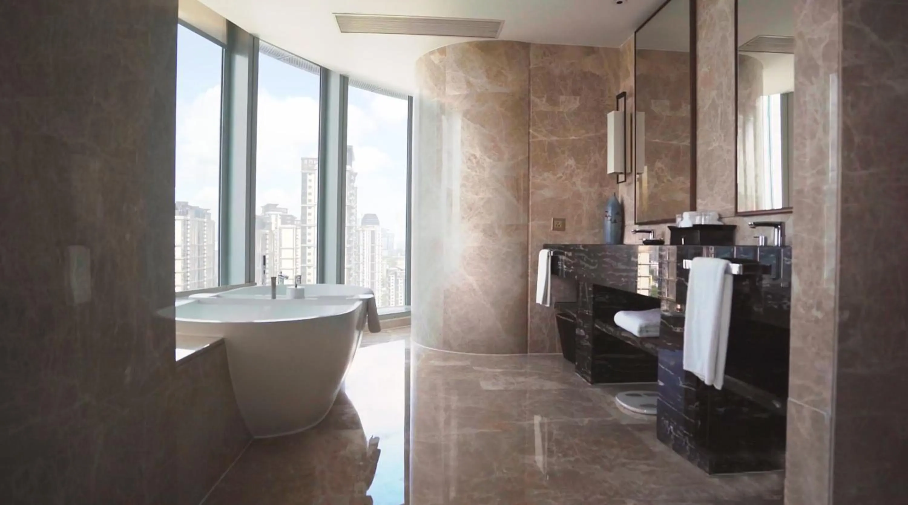 Bathroom in InterContinental Guangzhou Exhibition Center by IHG