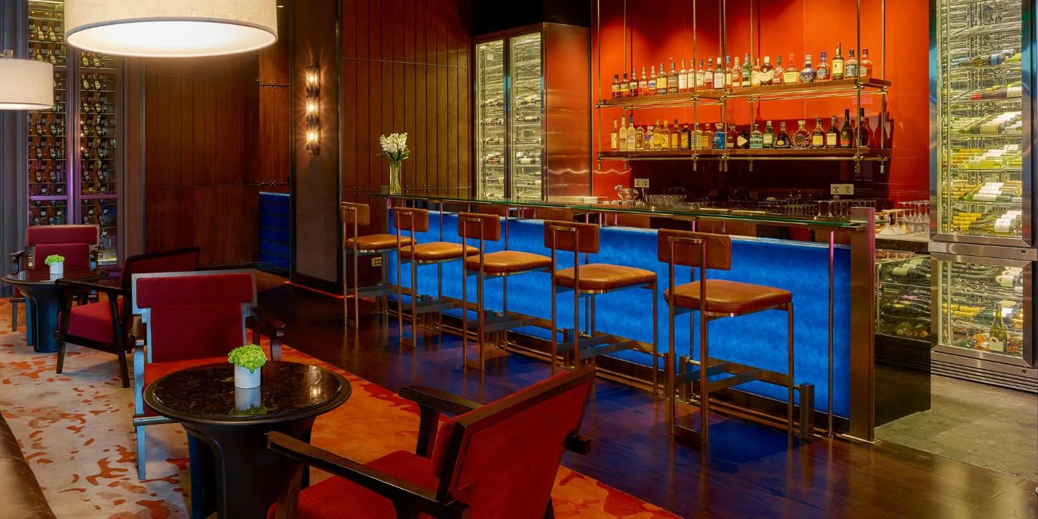 Lounge or bar in InterContinental Guangzhou Exhibition Center by IHG