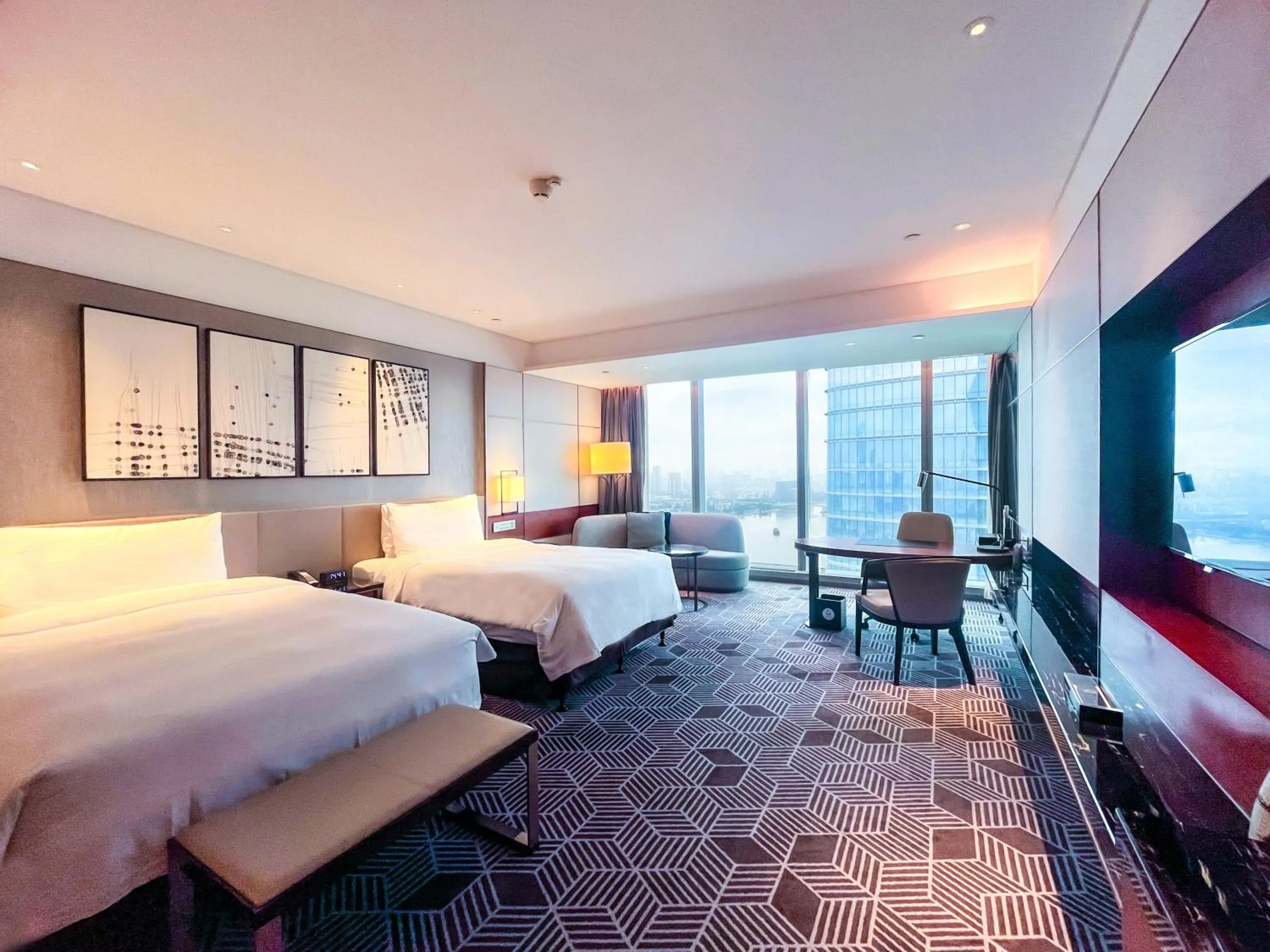 Photo of the whole room, Bed in InterContinental Guangzhou Exhibition Center by IHG