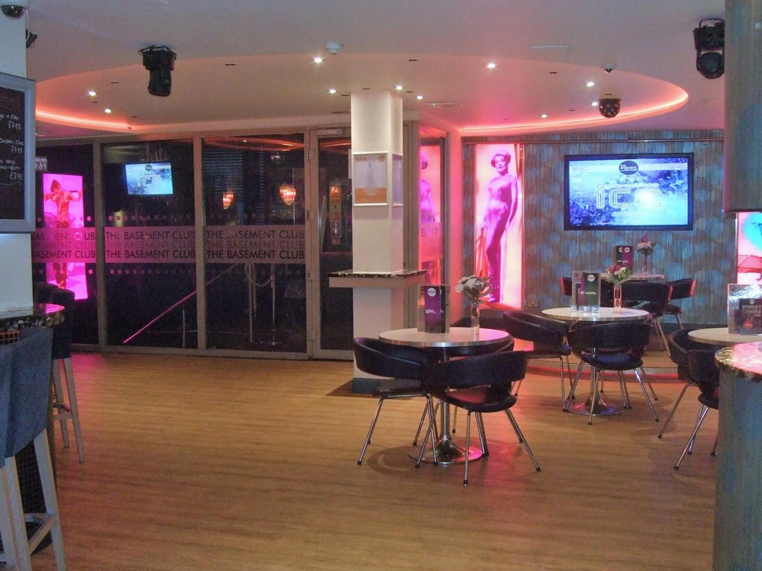 Lounge or bar in Legends Hotel