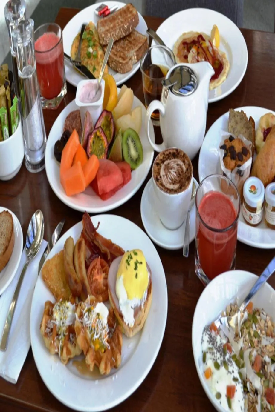 Breakfast in Agenda 2000 Hotels Ltd