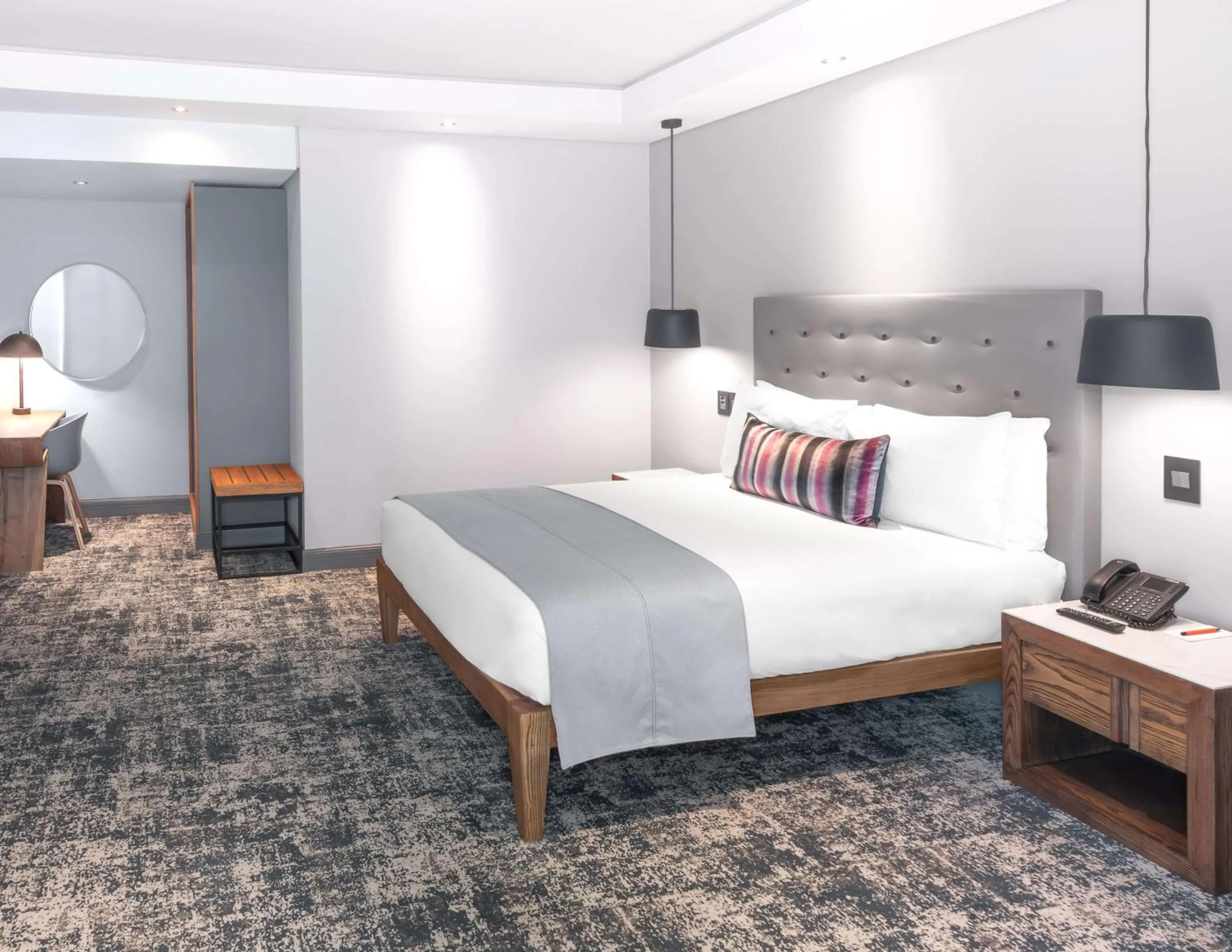 Bedroom, Bed in SunSquare Cape Town City Bowl