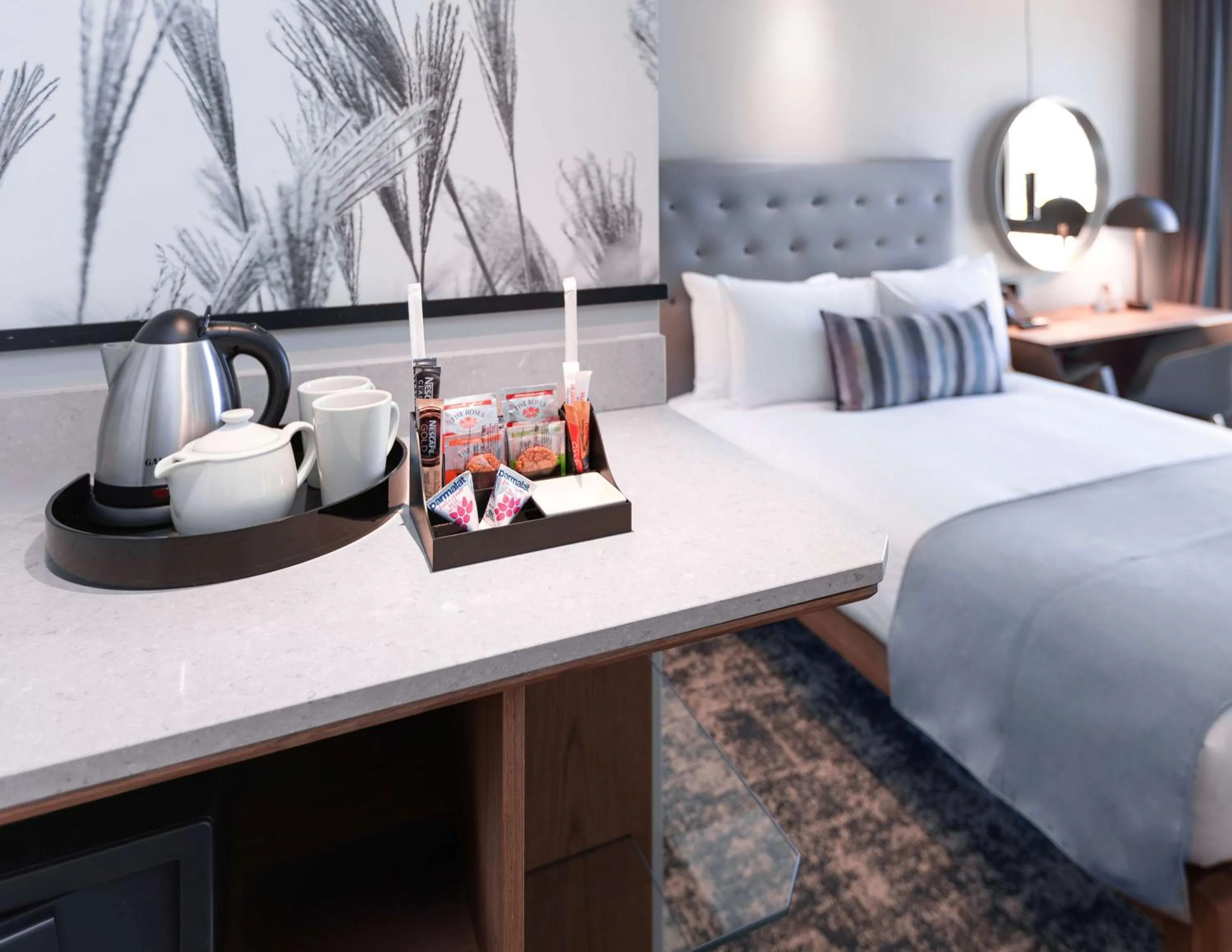 Bedroom, Bed in SunSquare Cape Town City Bowl