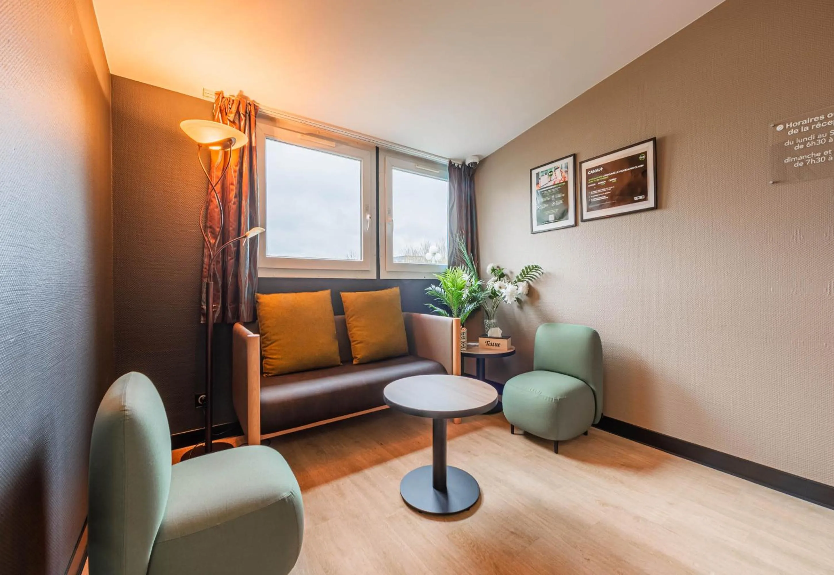 Living room in B&B HOTEL Mulhouse Kingersheim