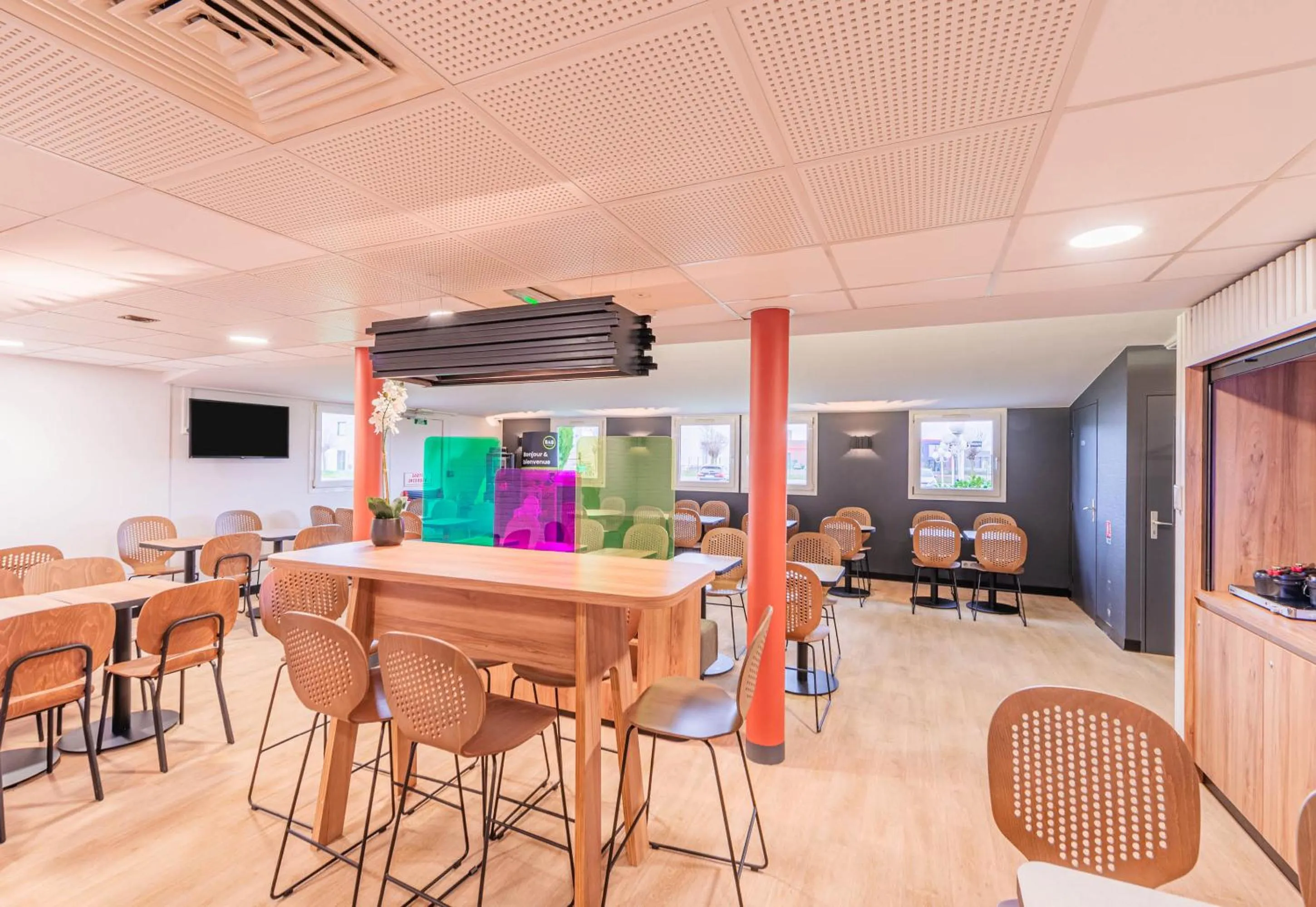 Breakfast in B&B HOTEL Mulhouse Kingersheim