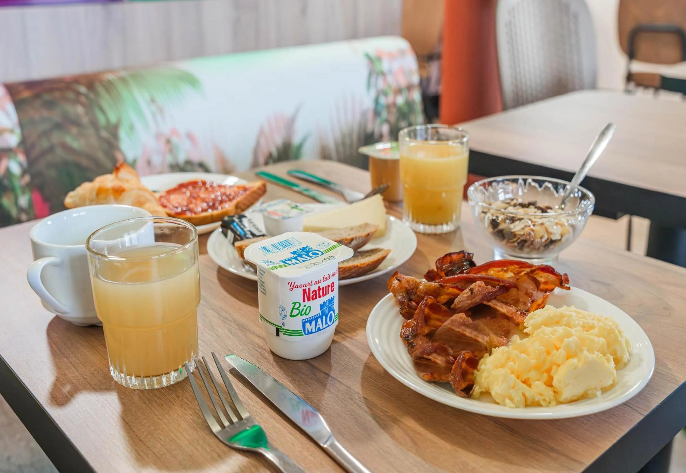 Continental breakfast in B&B HOTEL Mulhouse Kingersheim