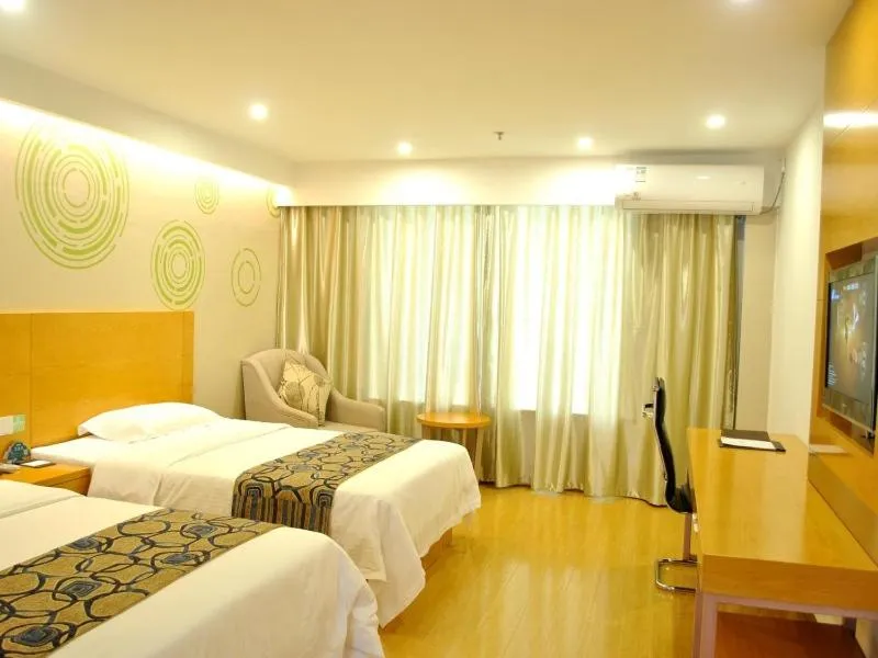 Bed in GreenTree Inn Chizhou High-Speed Railway Station Hotel