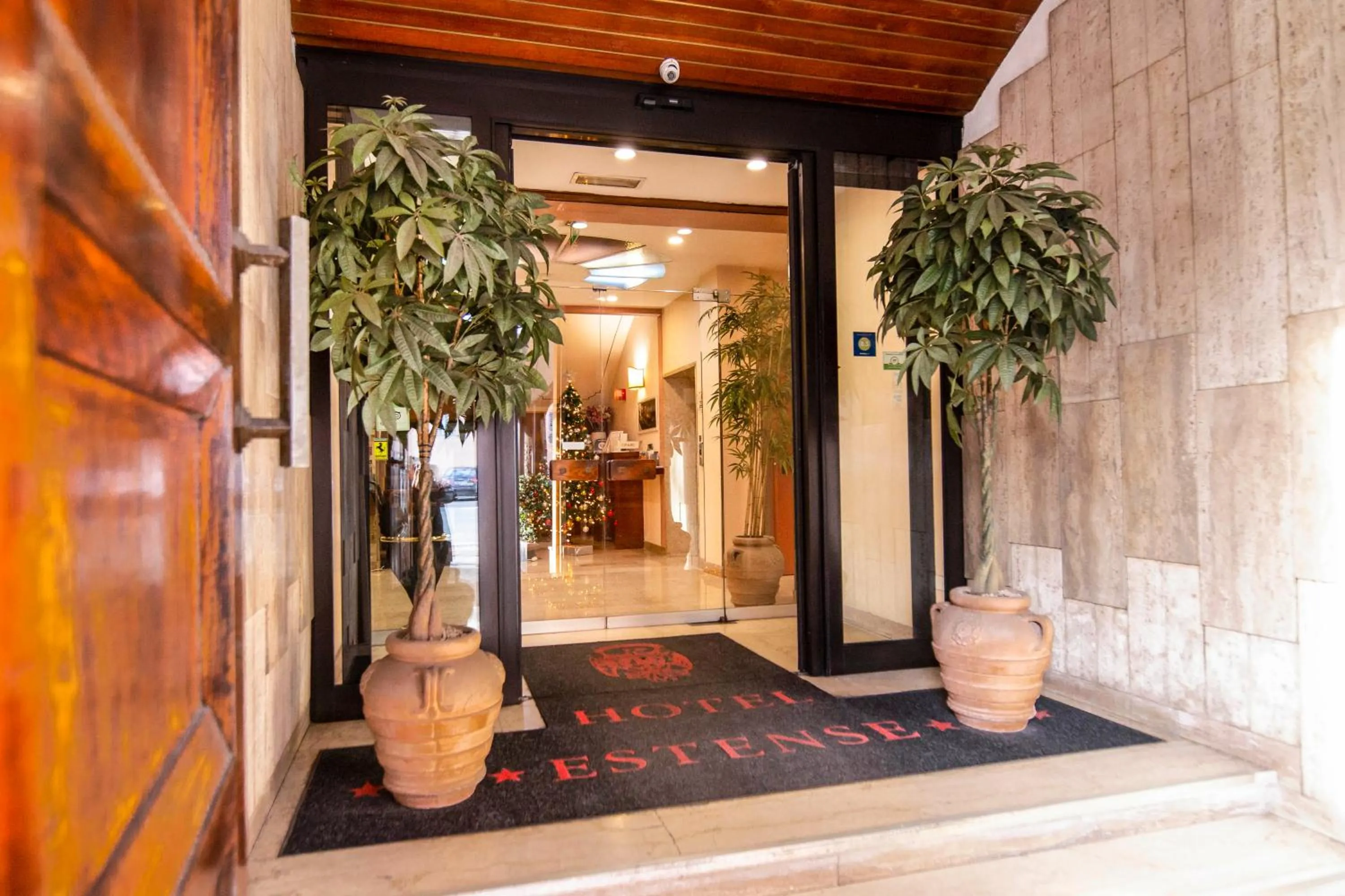 Facade/entrance in Hotel Estense