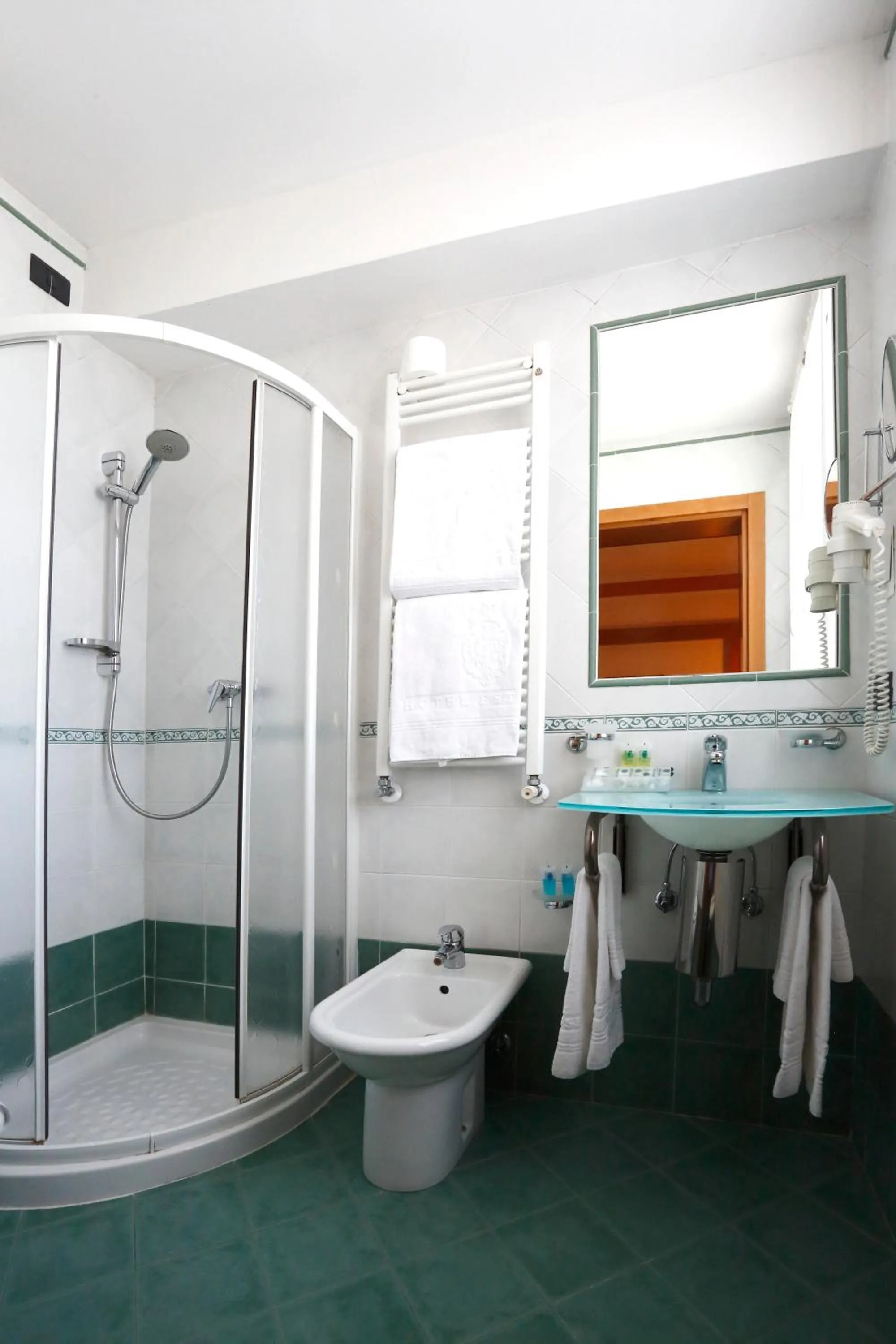 Bathroom in Hotel Estense