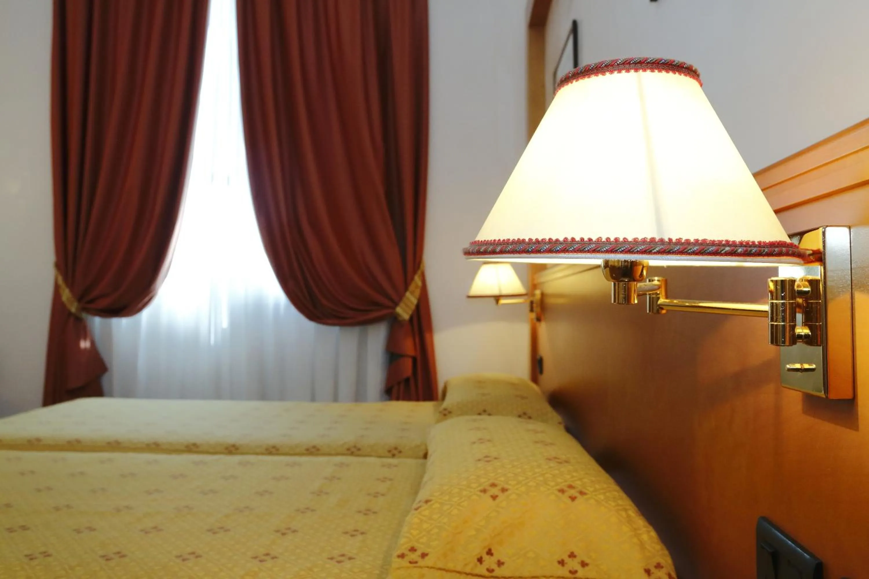 Bed in Hotel Estense