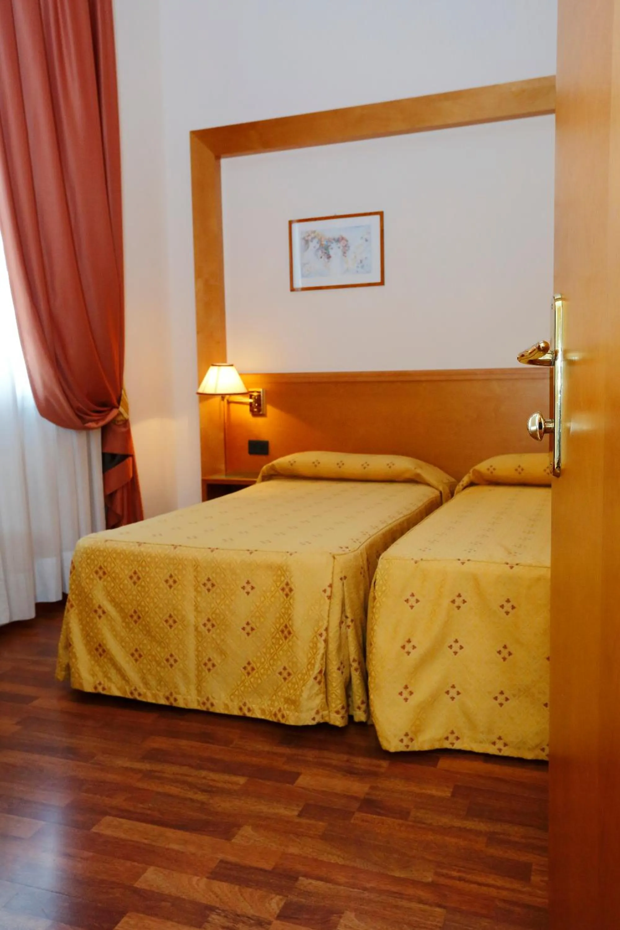 Bed in Hotel Estense