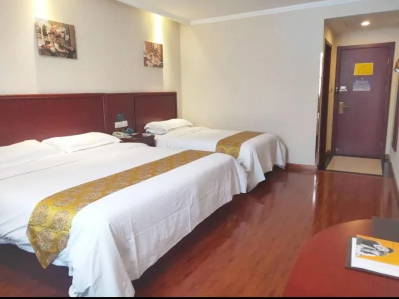 Bed in GreenTree Inn XuZhou Benteng Avenue Express Hotel