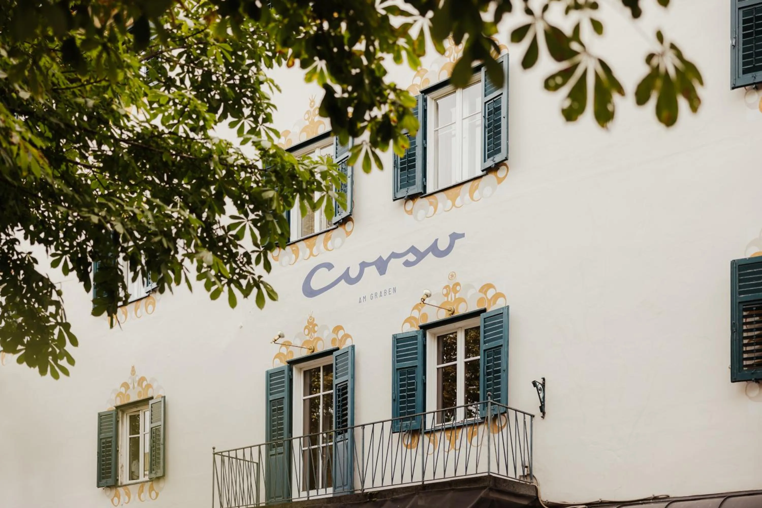 Property building in Corso am Graben