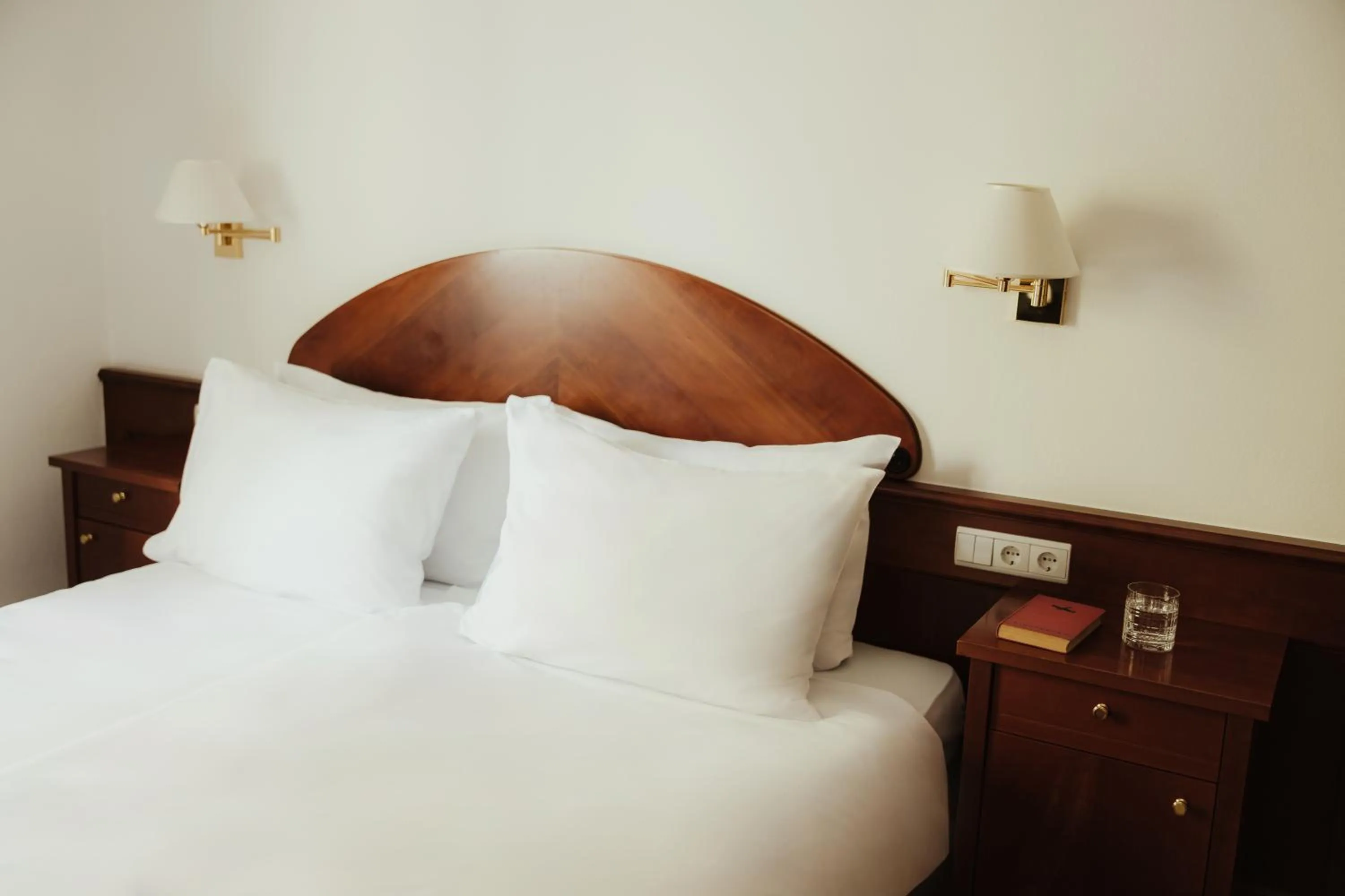 Bedroom, Bed in Corso am Graben