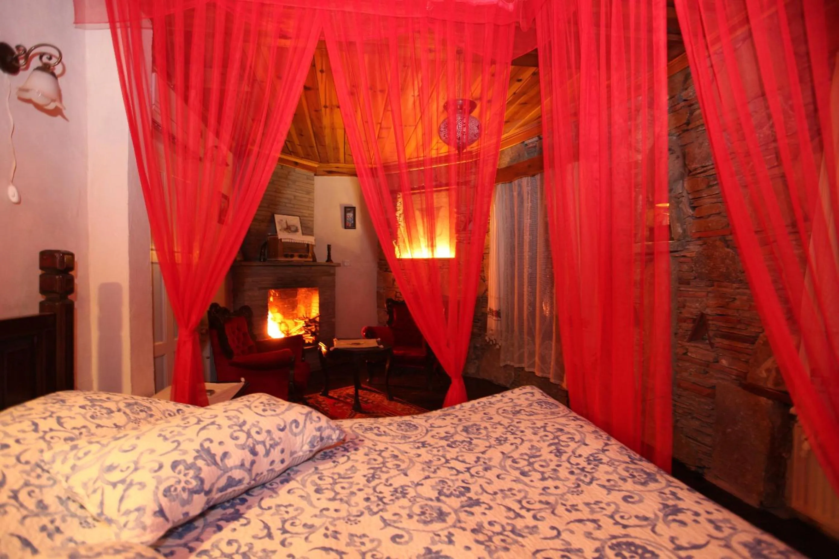 Bedroom in Kirkinca Hotel