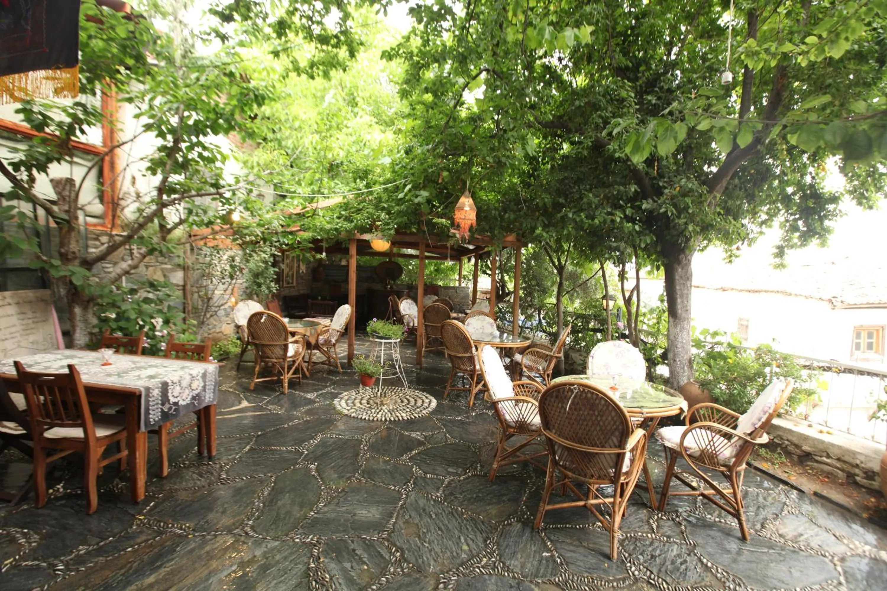 Garden in Kirkinca Hotel