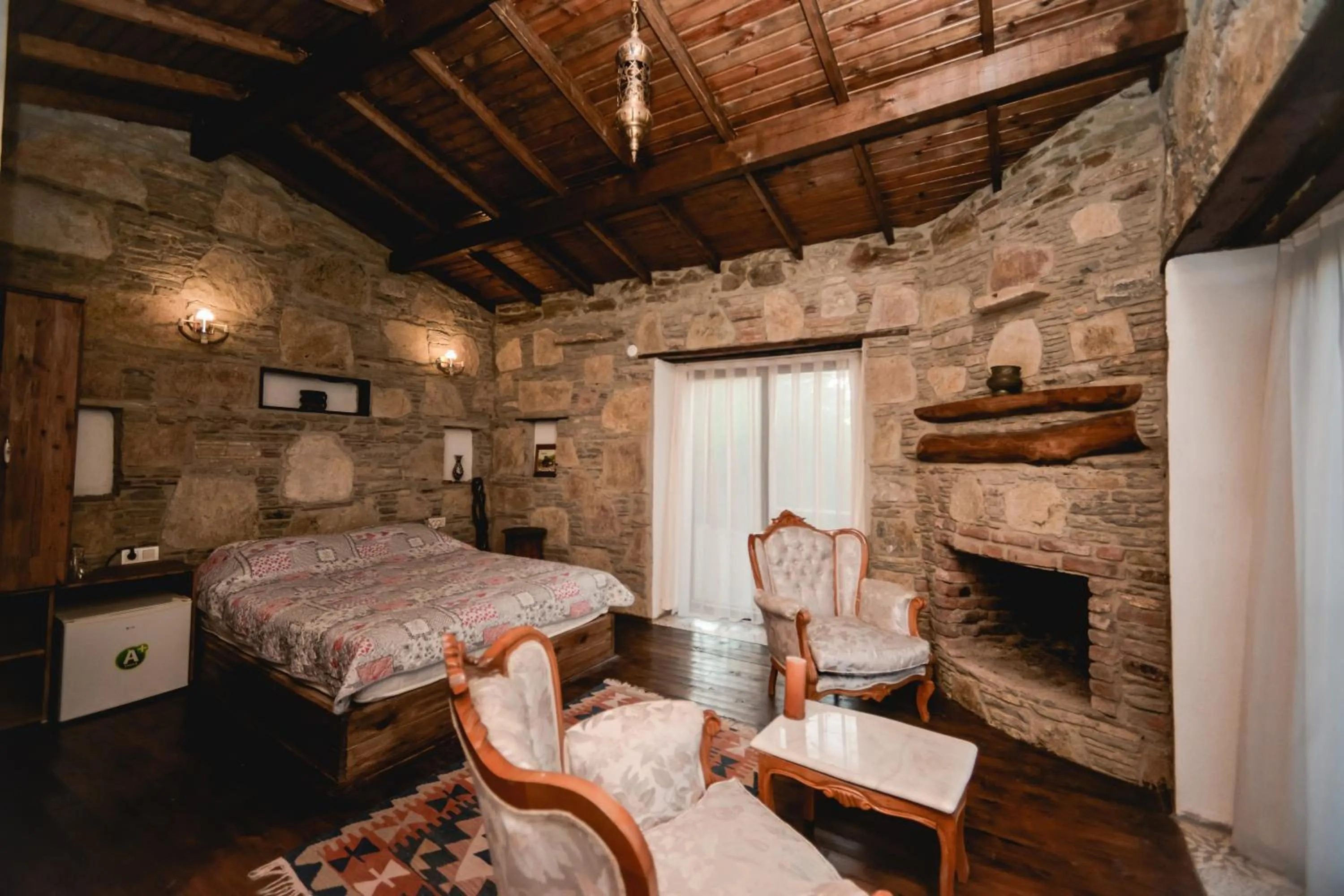 Seating area in Kirkinca Hotel